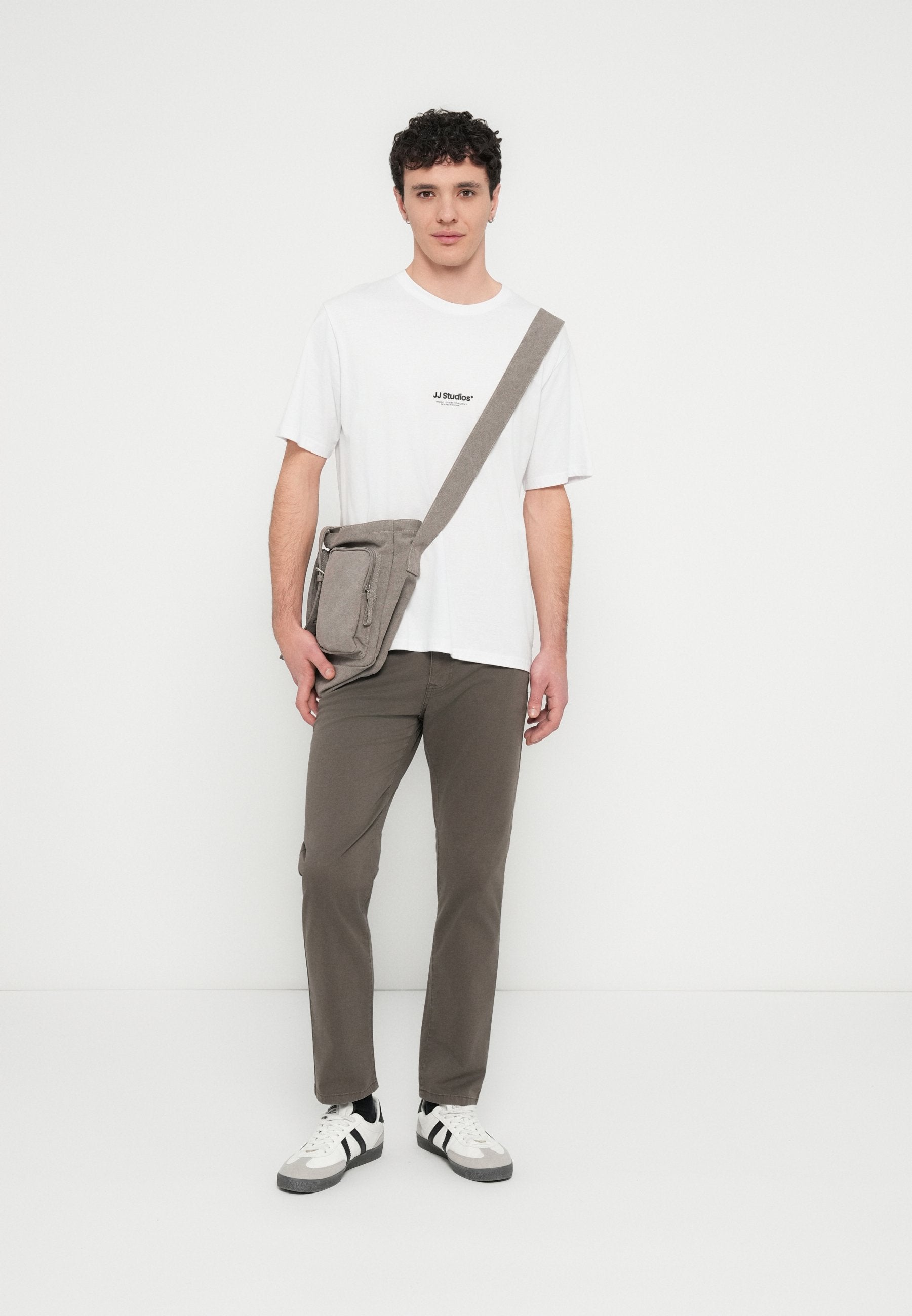 JJESOHO TEE SS CREW NECK NOOS - Print T-shirt - white