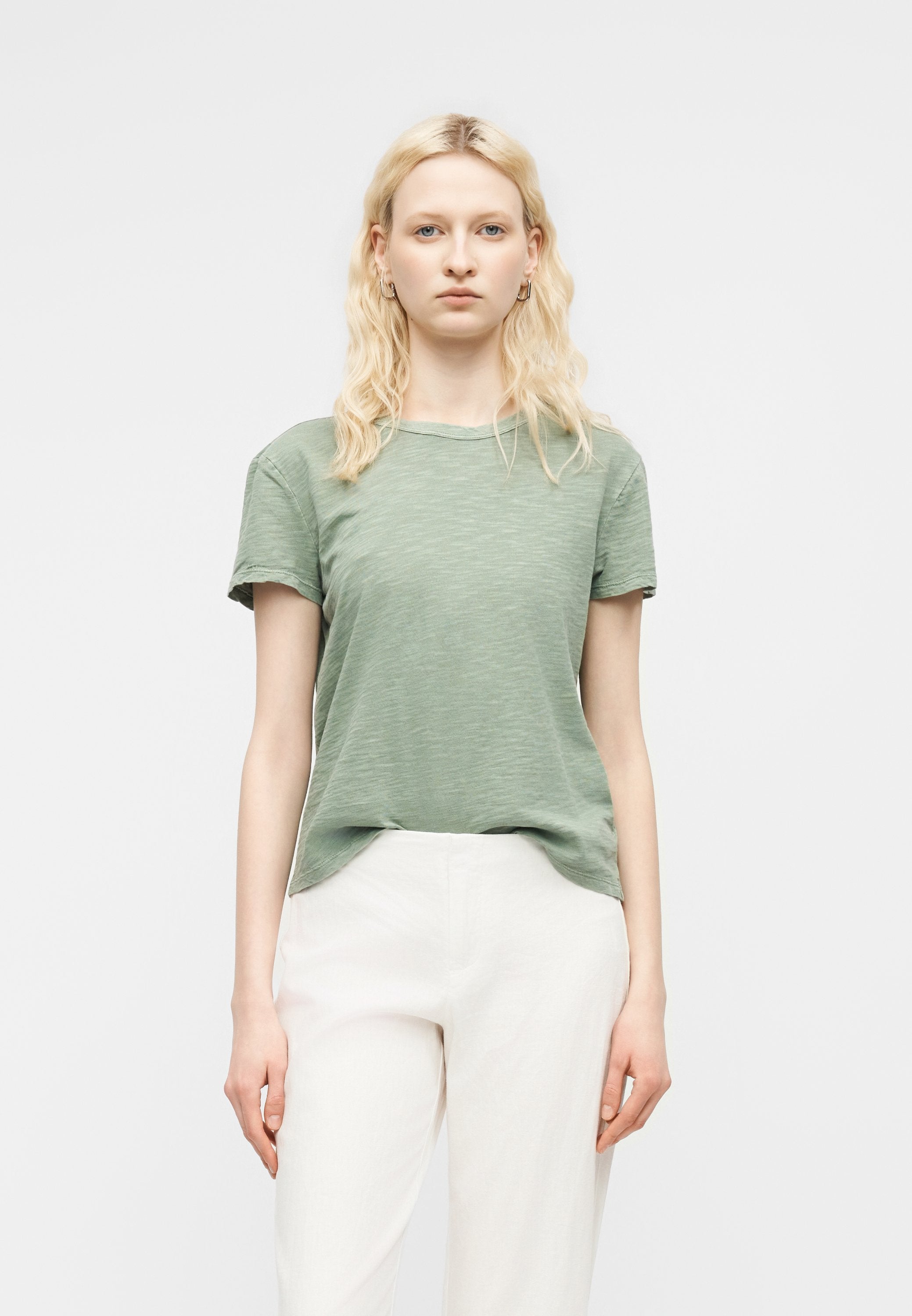 TEE - Basic T-shirt - sage