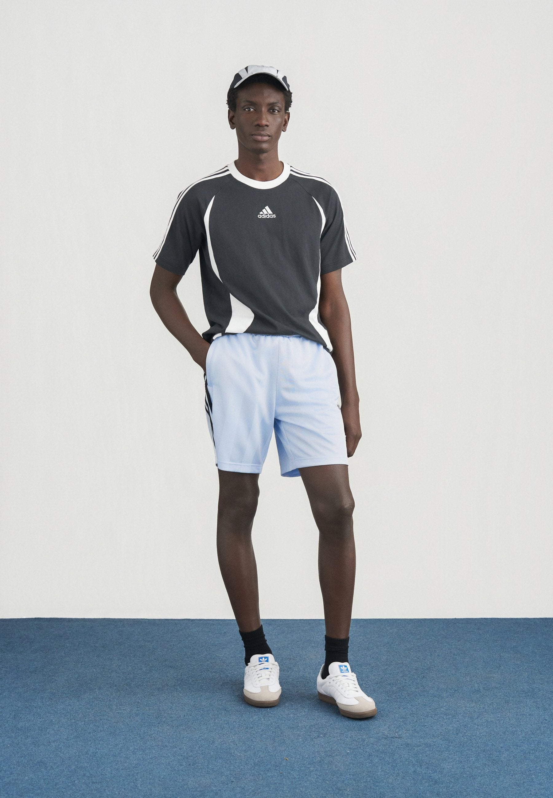 OVERSIZED - Shorts - crystal sky
