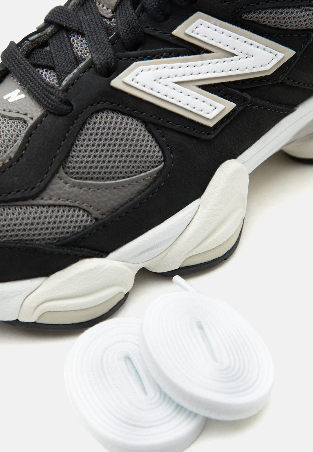 U9060 UNISEX - Trainers - black tornado