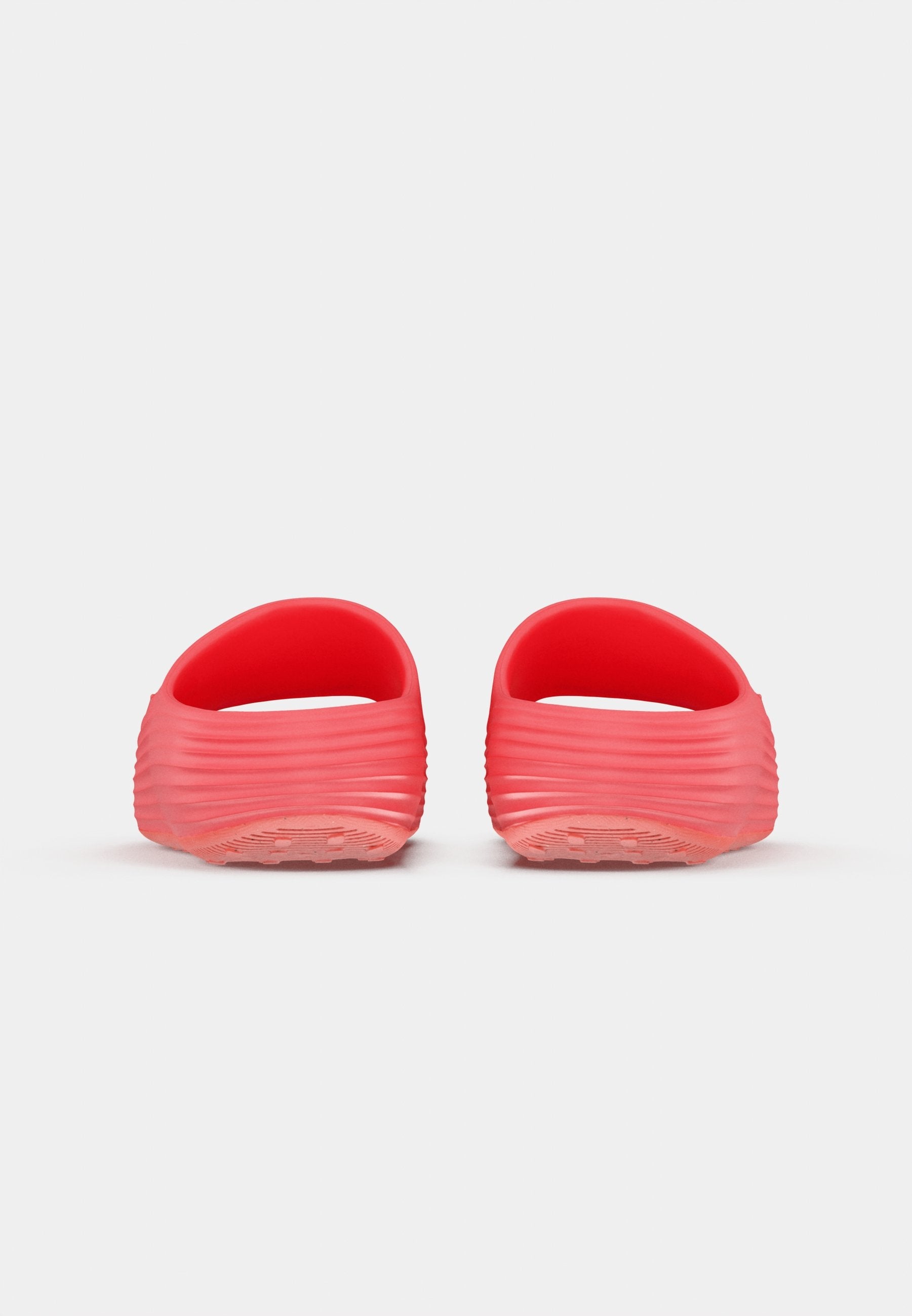 REJUVEN8 SLIDE - Mules - hot lava