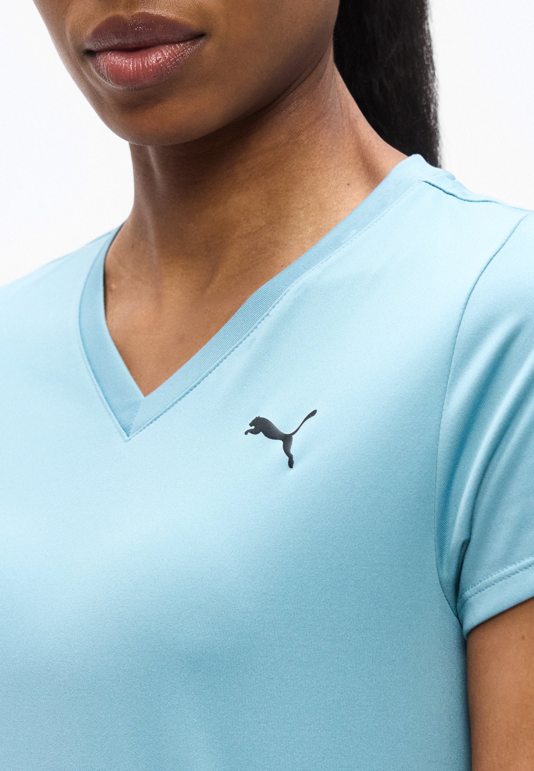 TAD ESSENTIAL V NECK TEE - Sports T-shirt - baltic sea blue