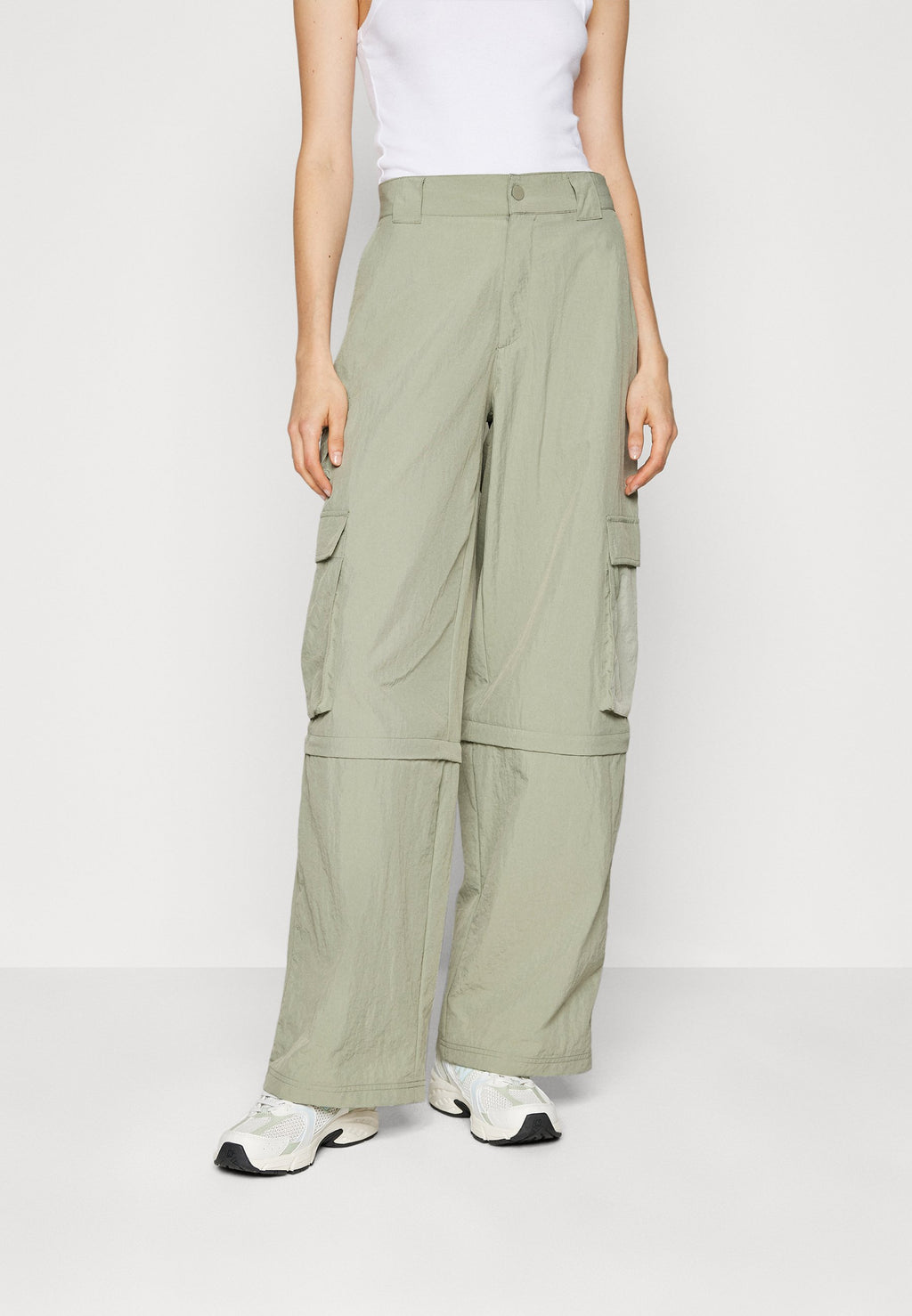 CLAIRE ZIP-OFF - Cargo trousers - faded willow