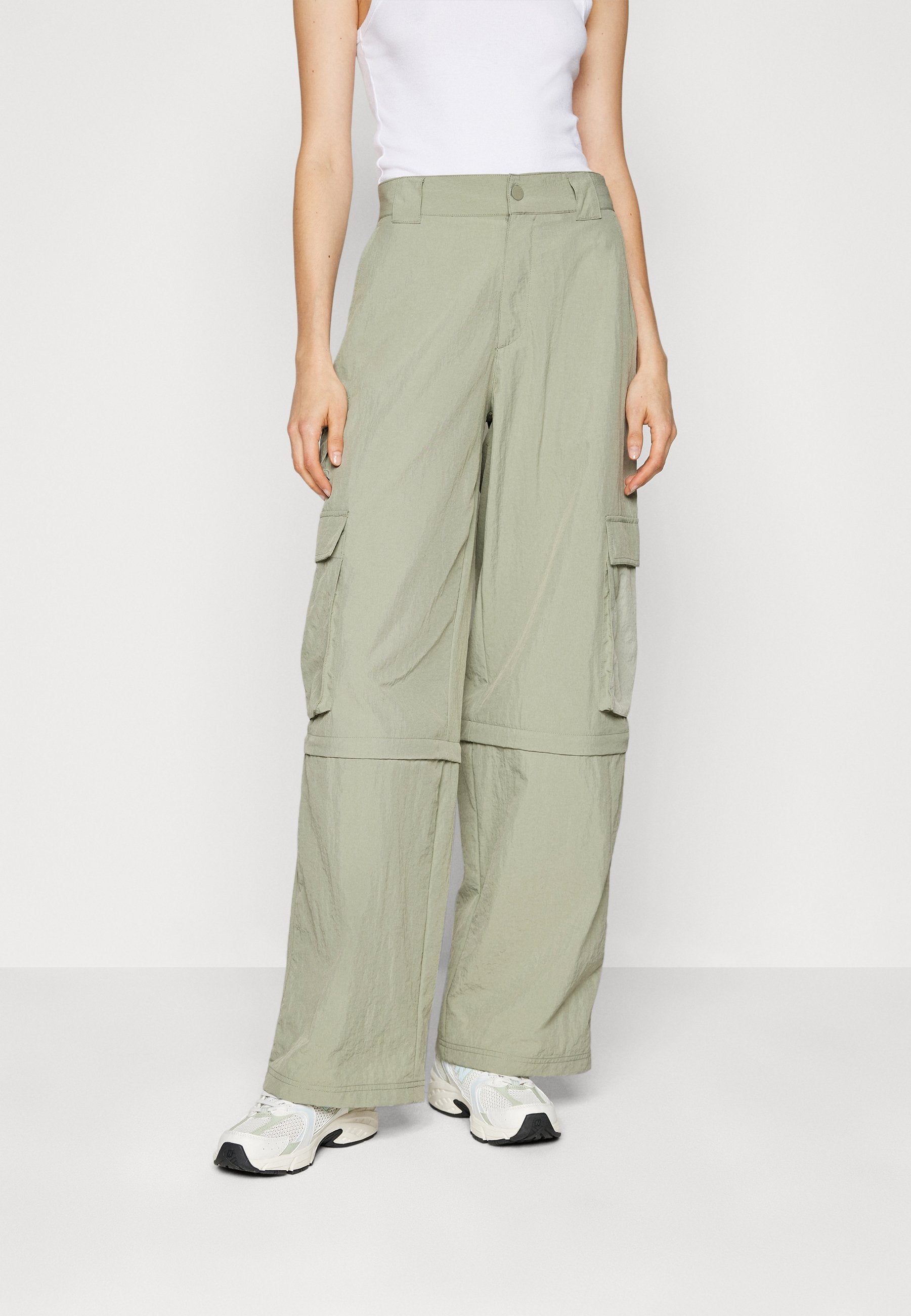 CLAIRE ZIP-OFF - Cargo trousers - faded willow