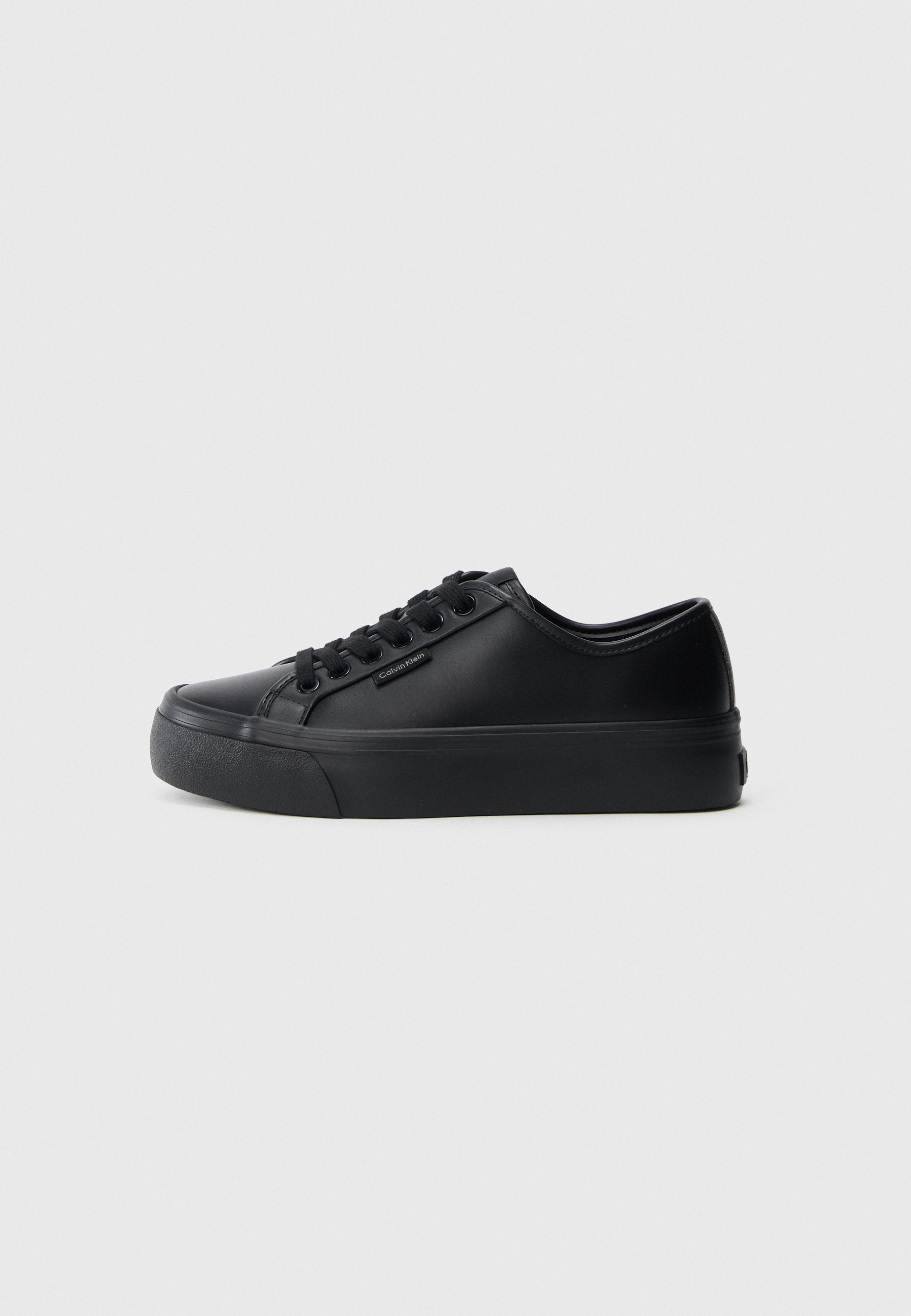 VULC - Trainers - black