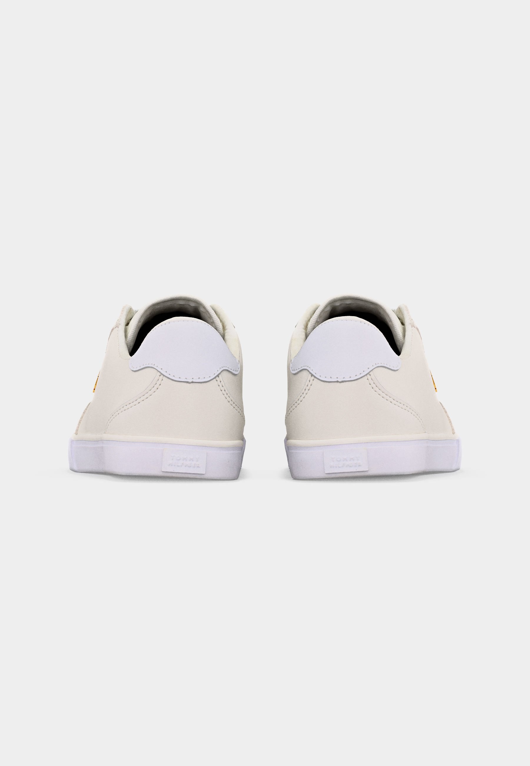 Trainers - ecru