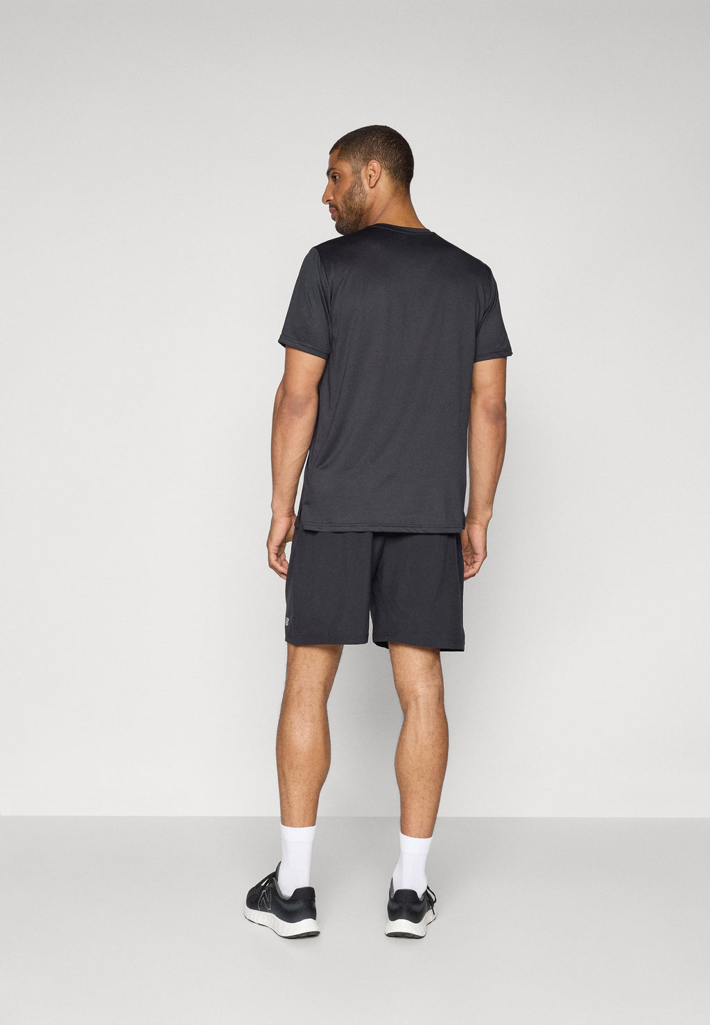 SHORT ESSENTIELS DE SPORT - Short de sport - noir