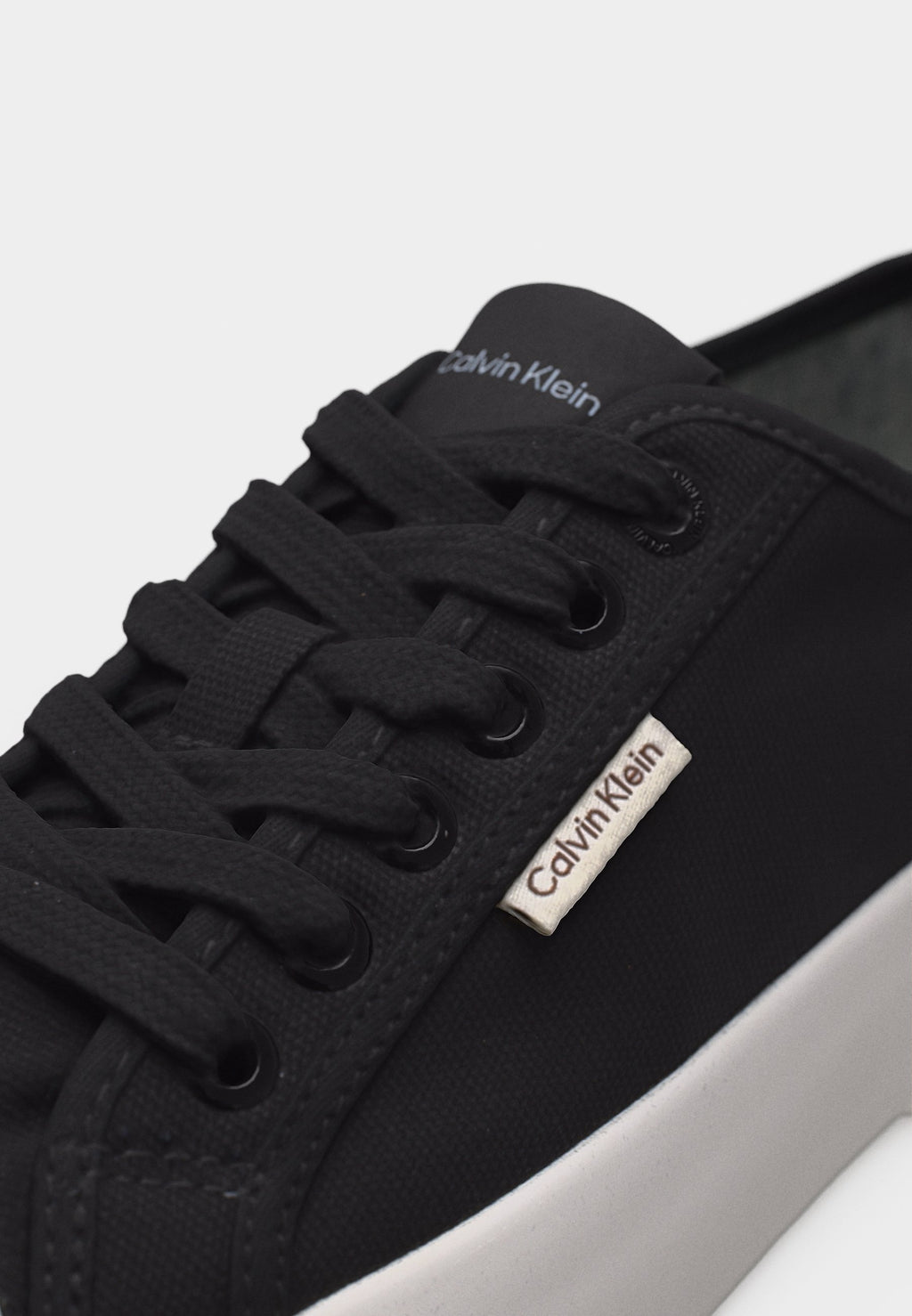 Trainers - black