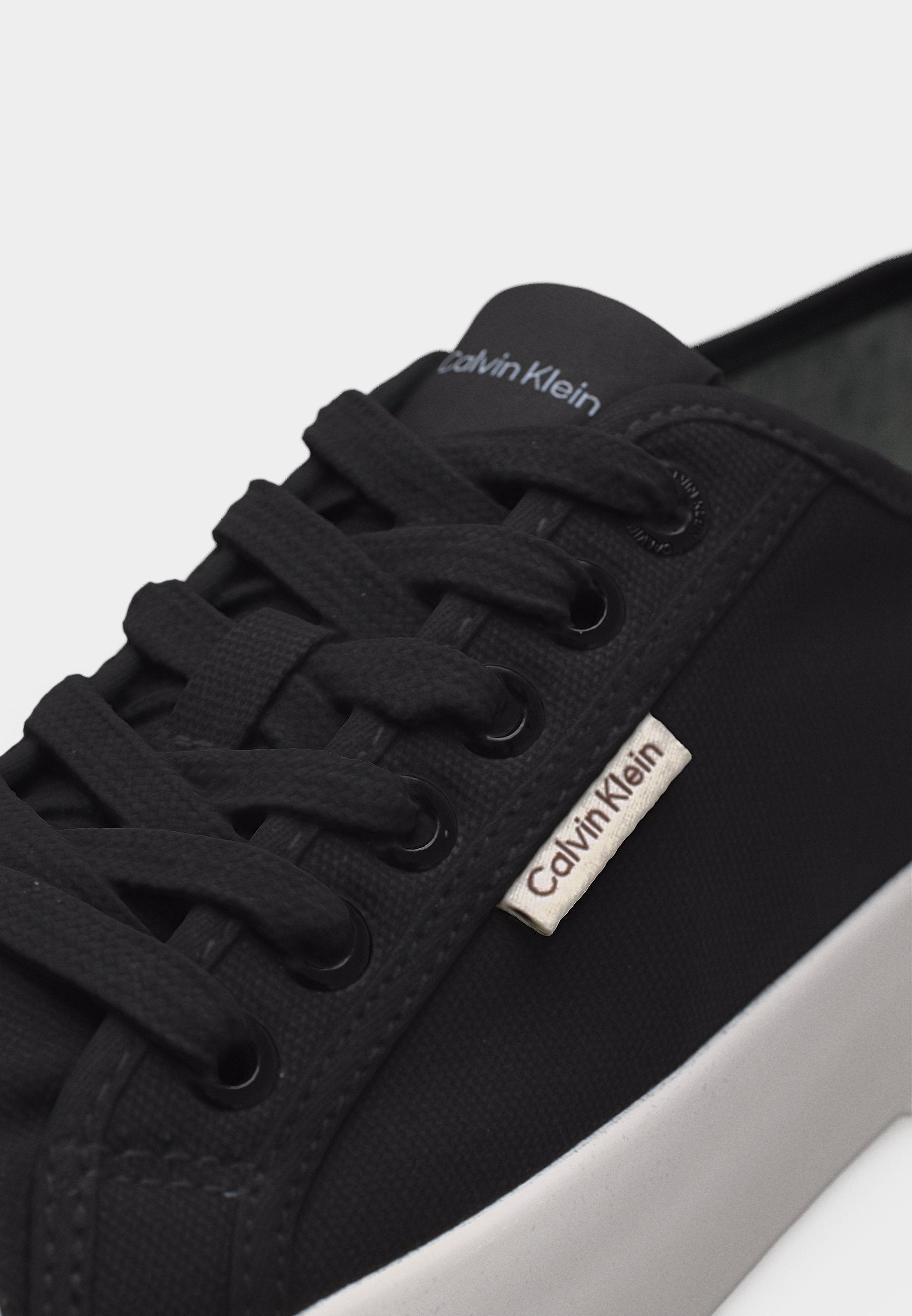 Trainers - black