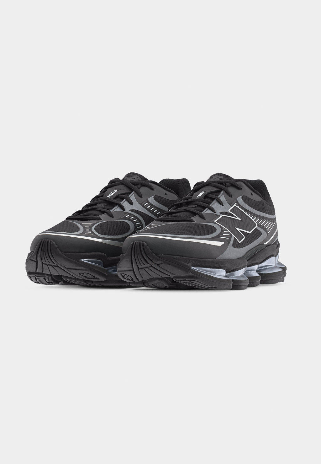 U2000 UNISEX - Trainers - black/silver-coloured metallic