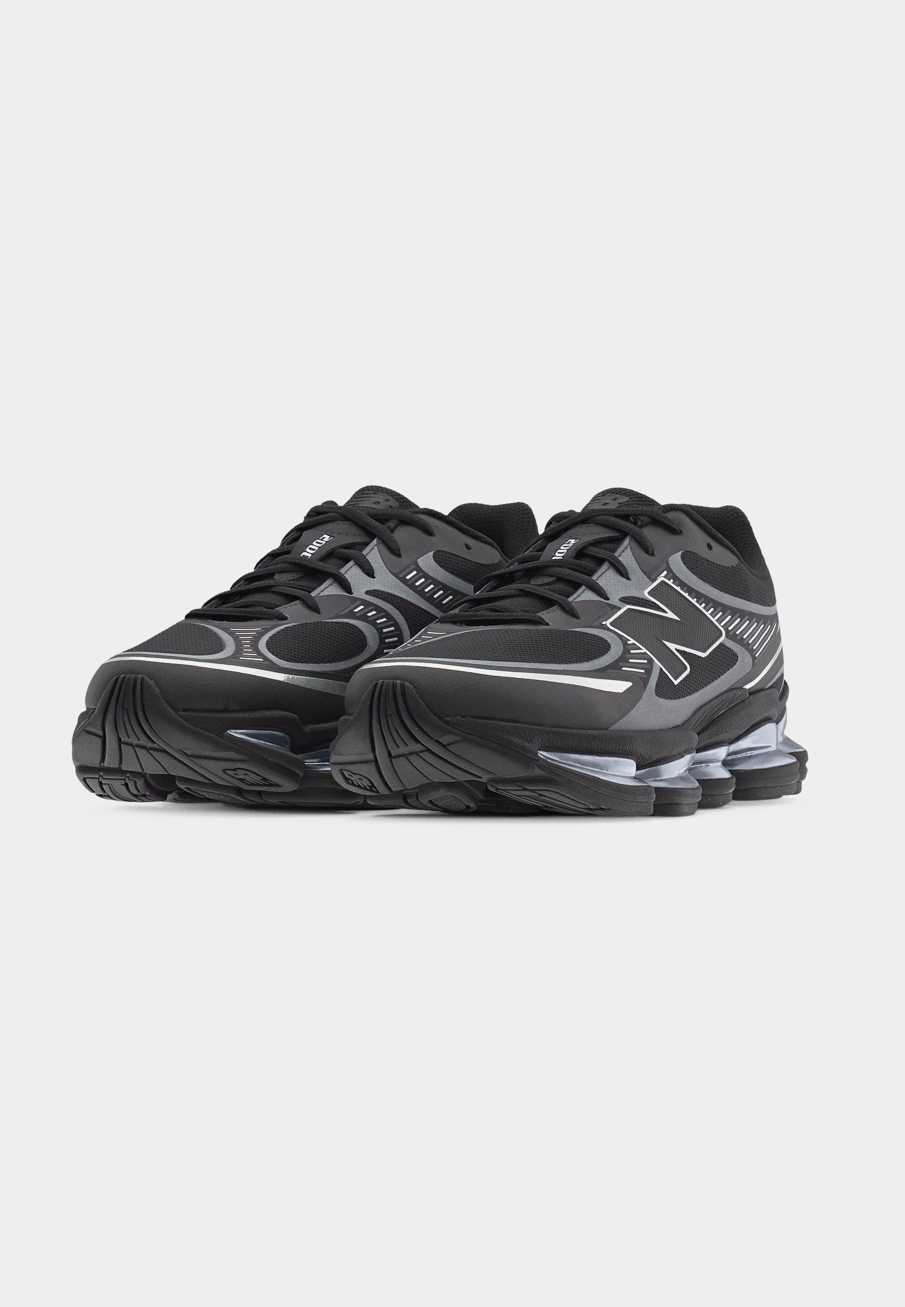 U2000 UNISEX - Trainers - black/silver-coloured metallic