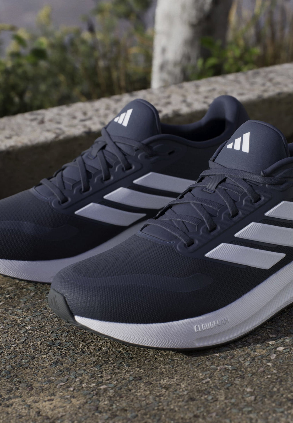 RUNFALCON 5 - Road running shoes - legend ink/footwear white/core black