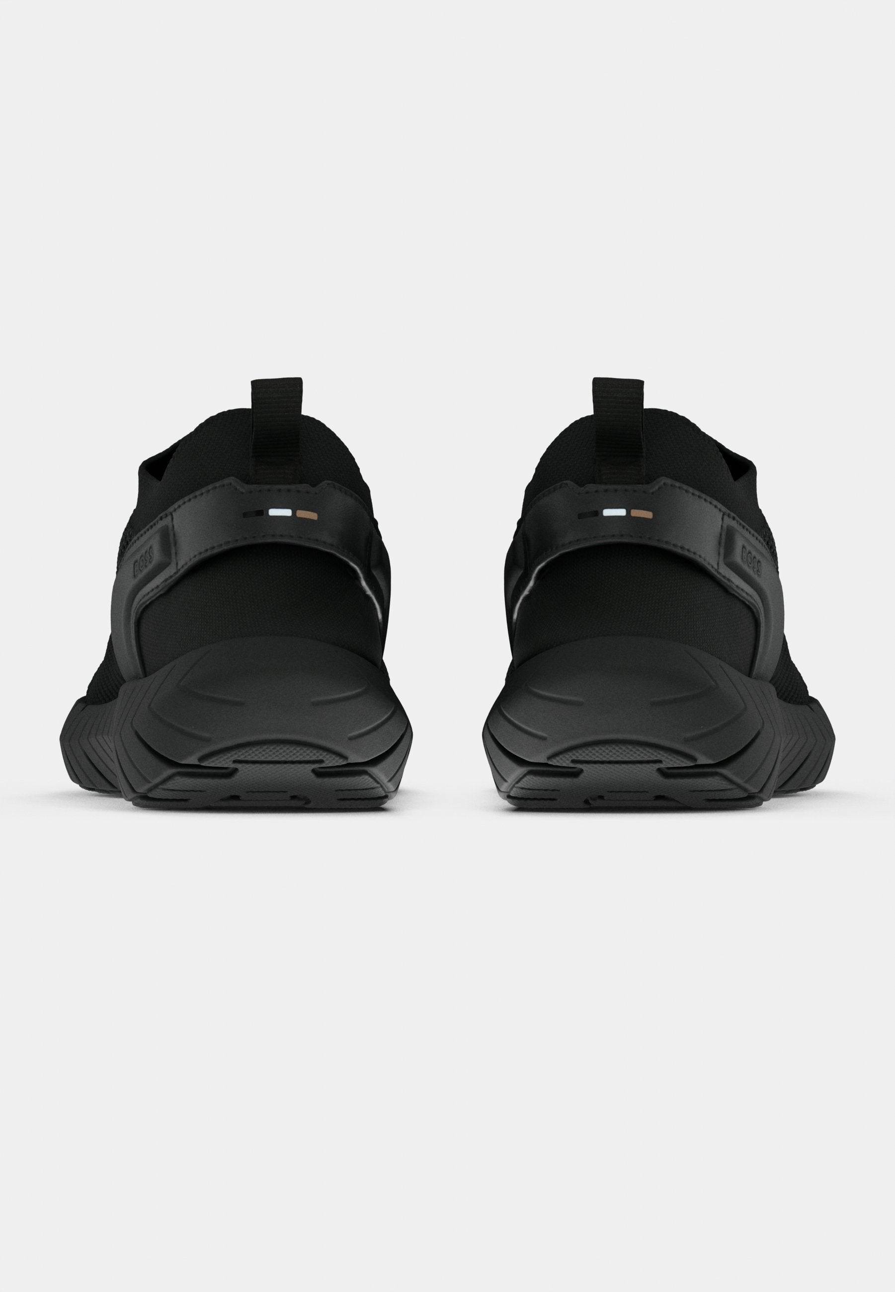Trainers - black