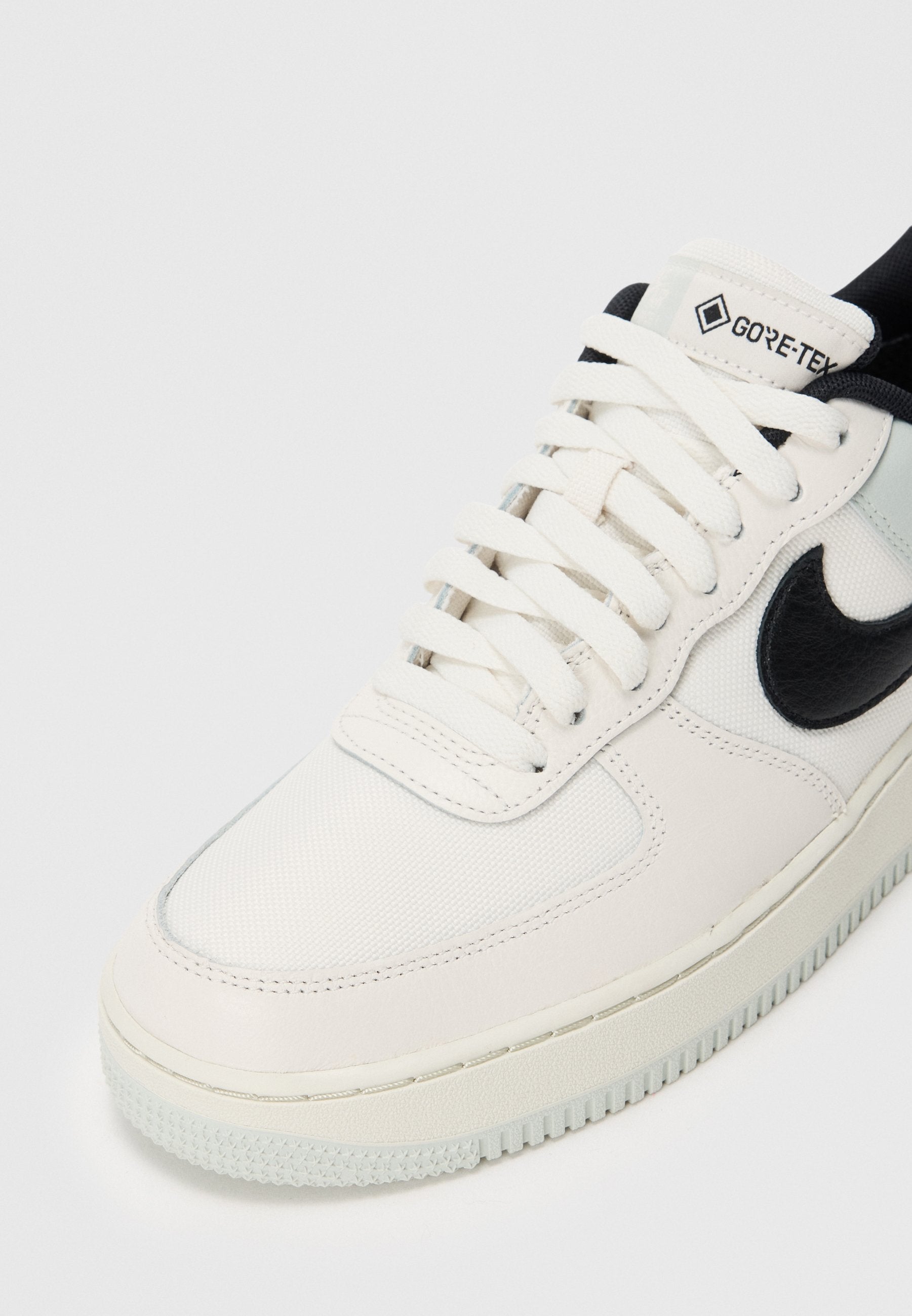 AIR FORCE 1 GTX - Trainers - phantom/black/silver-coloured/bone