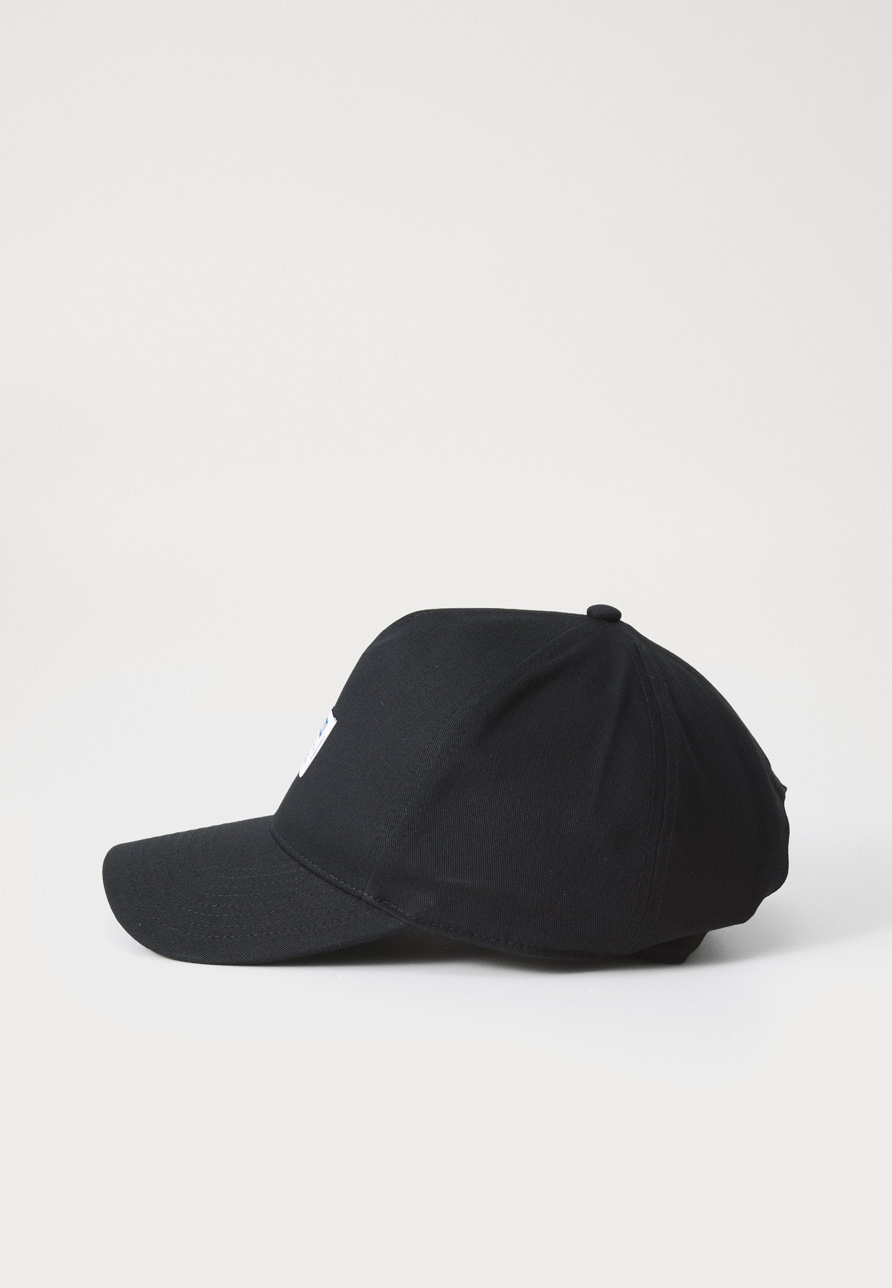 MERK - Cap - black