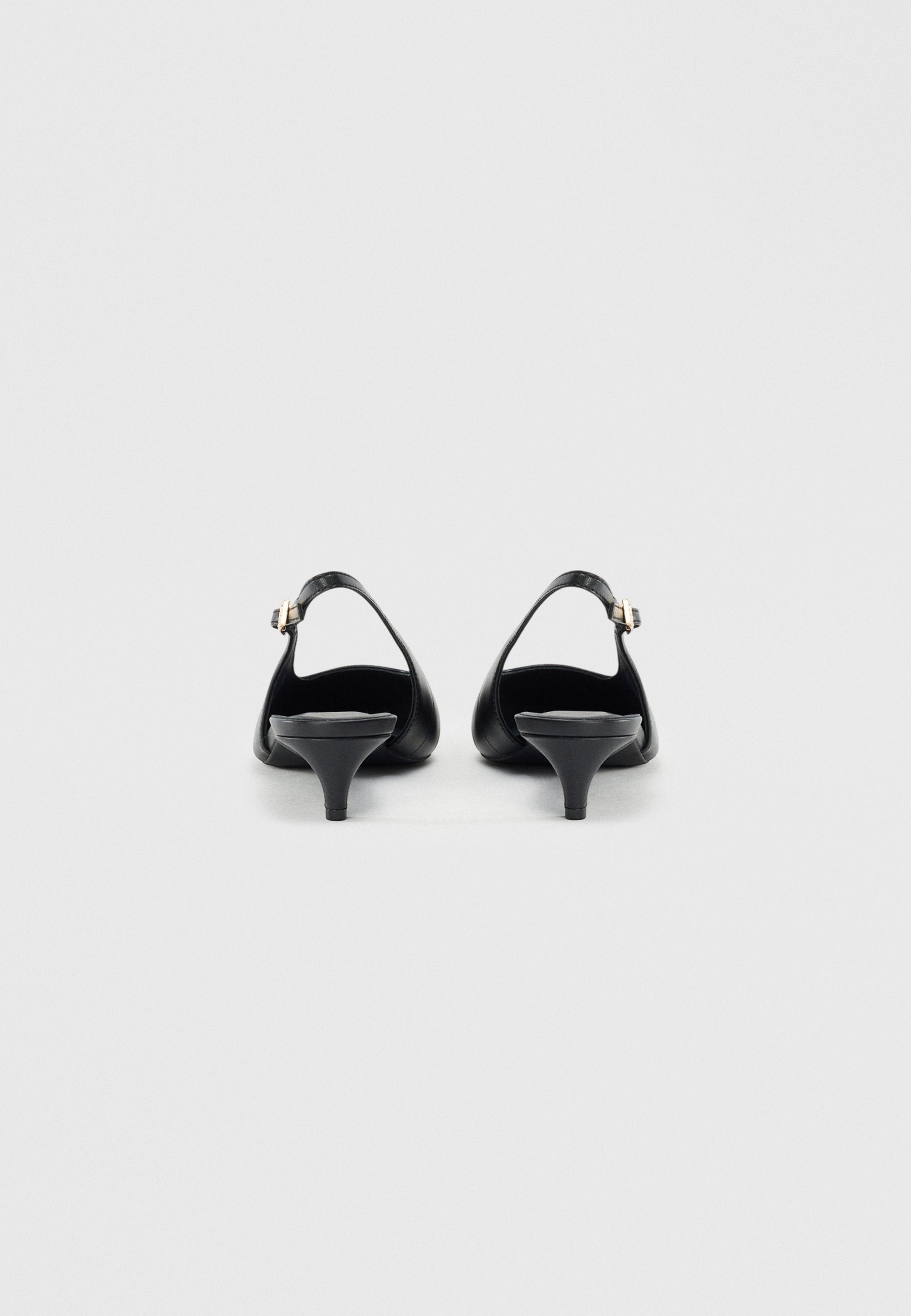 TH MONOGRAM LEATHER SLINGBACK KITTEN HEELS - Classic heels - black