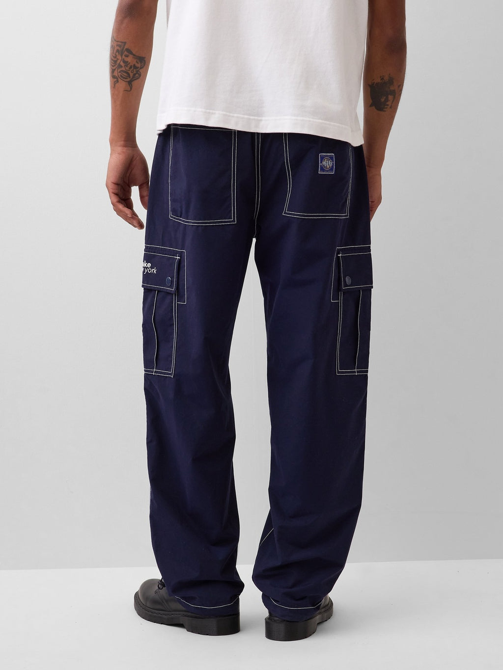 GAP AWAKE NY CARGO BAGGY JOGGERS - Cargo trousers - navy uniform