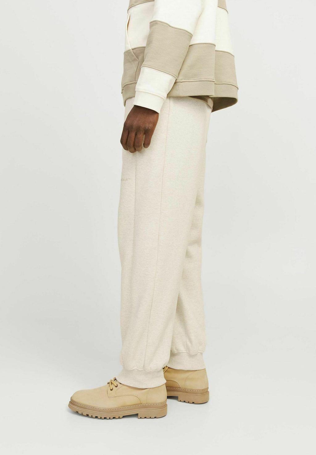 Loose Fit - Tracksuit bottoms - oatmeal