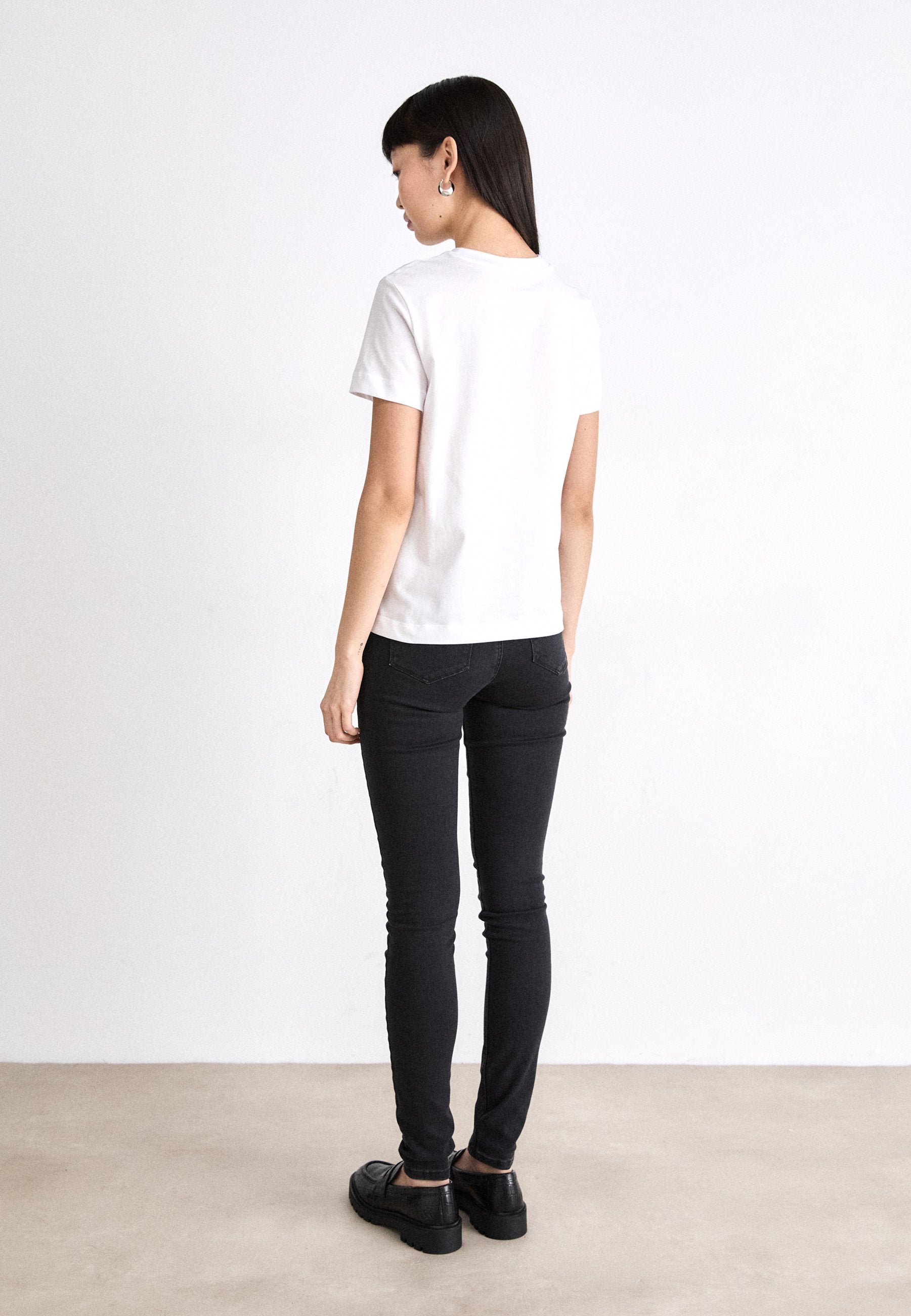 CORE MONOGRAM REGULAR - Print T-shirt - bright white