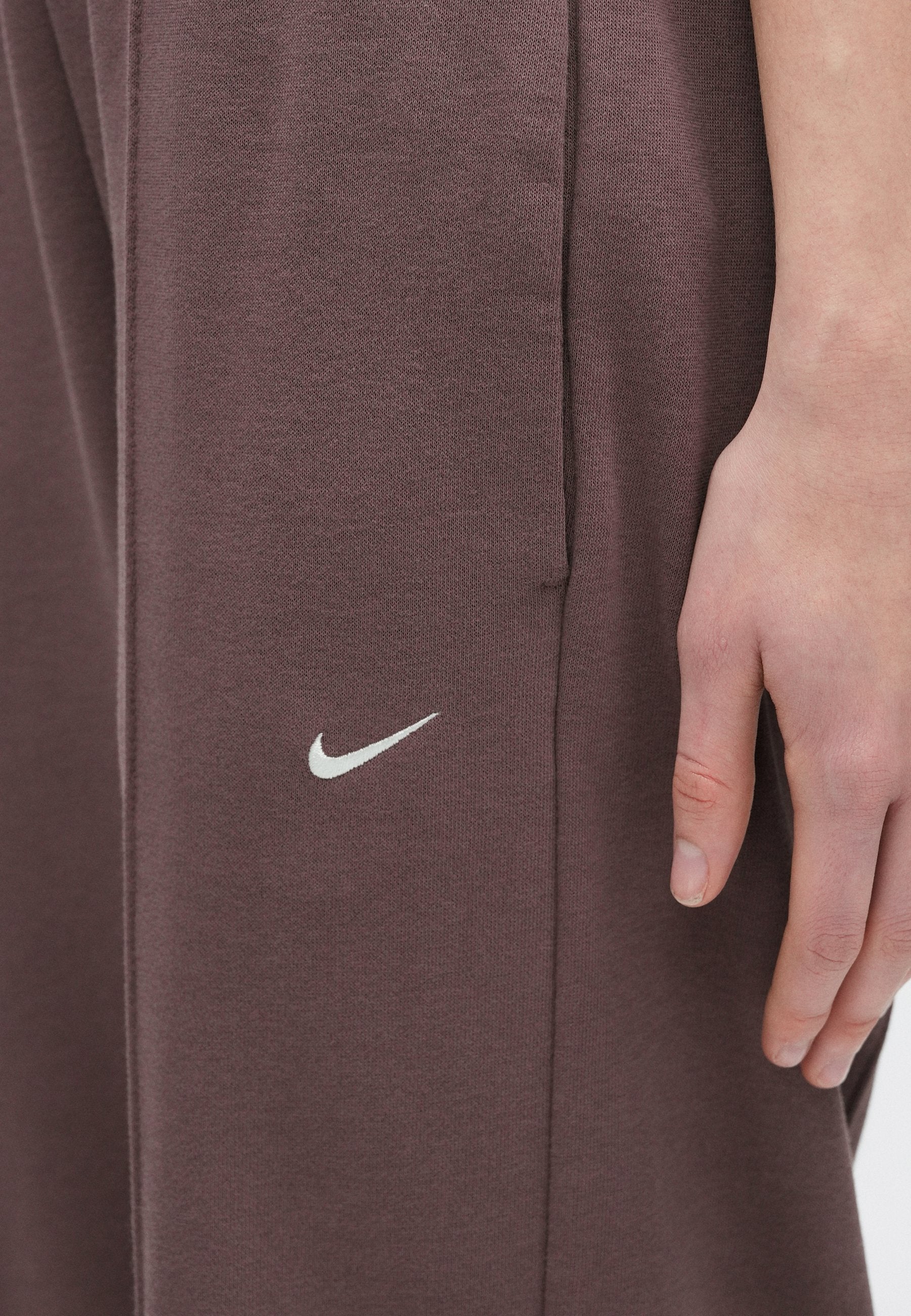 Tracksuit bottoms - tattoo/sail