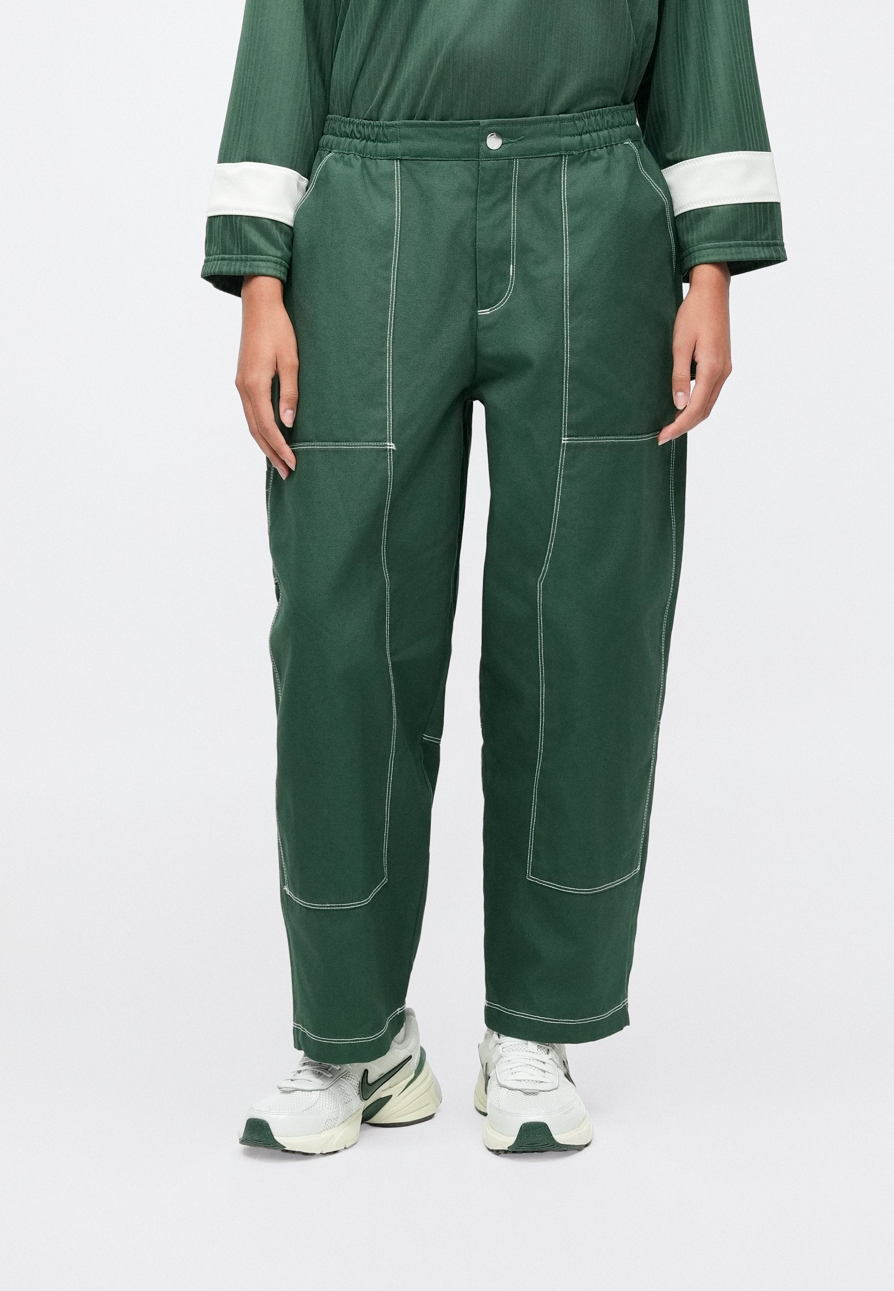 STREET PANT - Trousers - fir/antique silver coloured