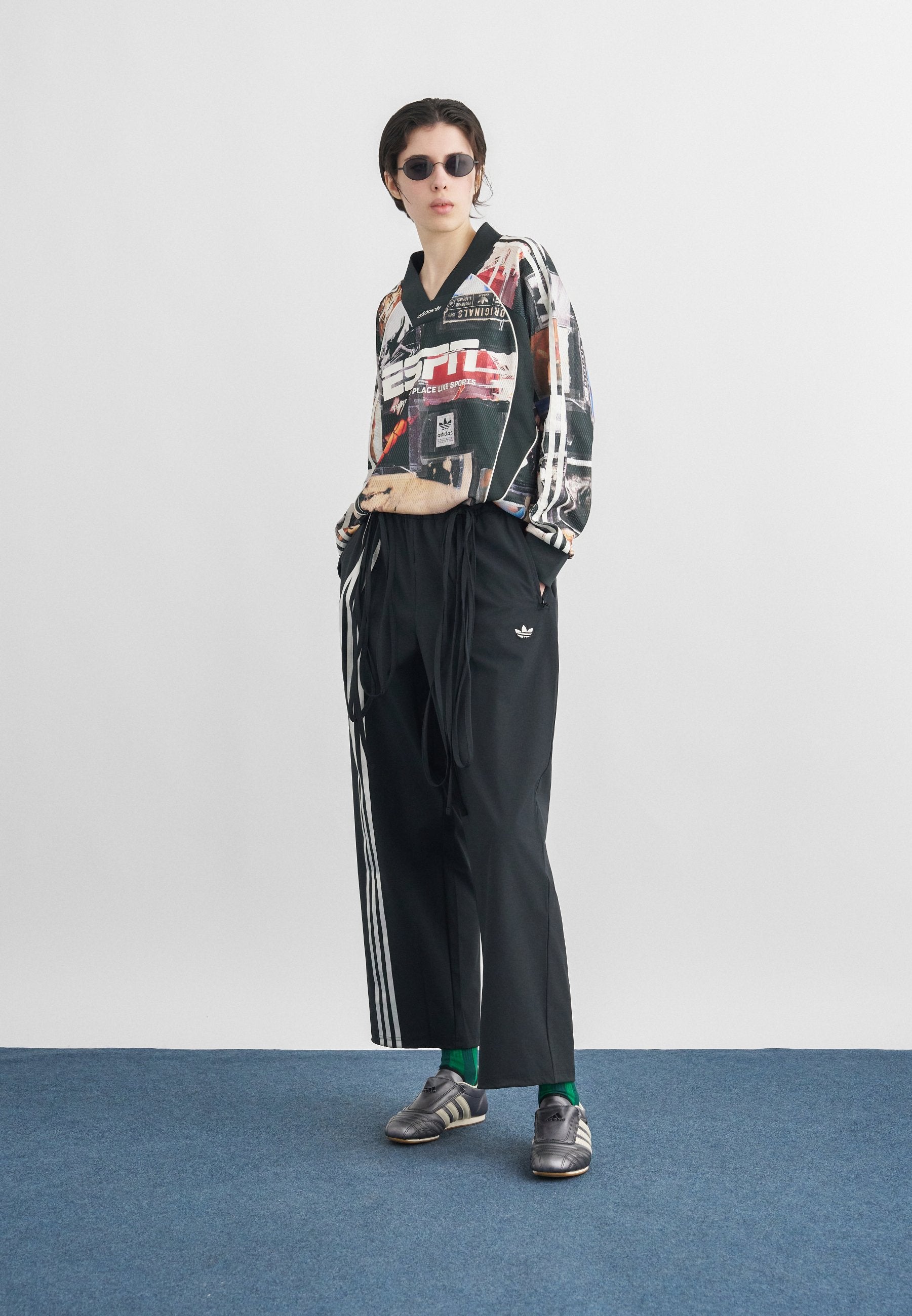 Sweatshirt - multi-coloured