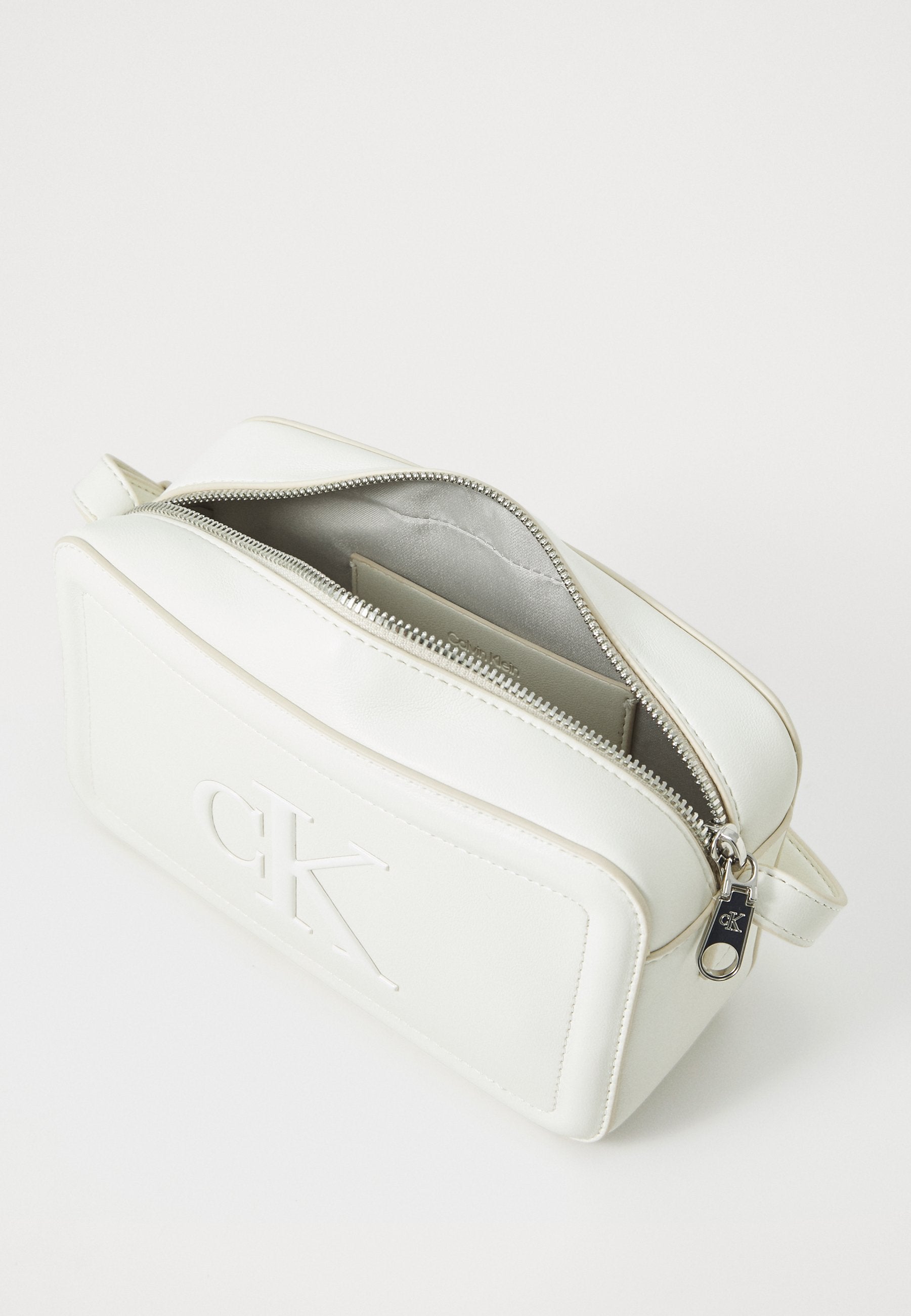 BOLD CAMERA BAG - Cross body bag - white