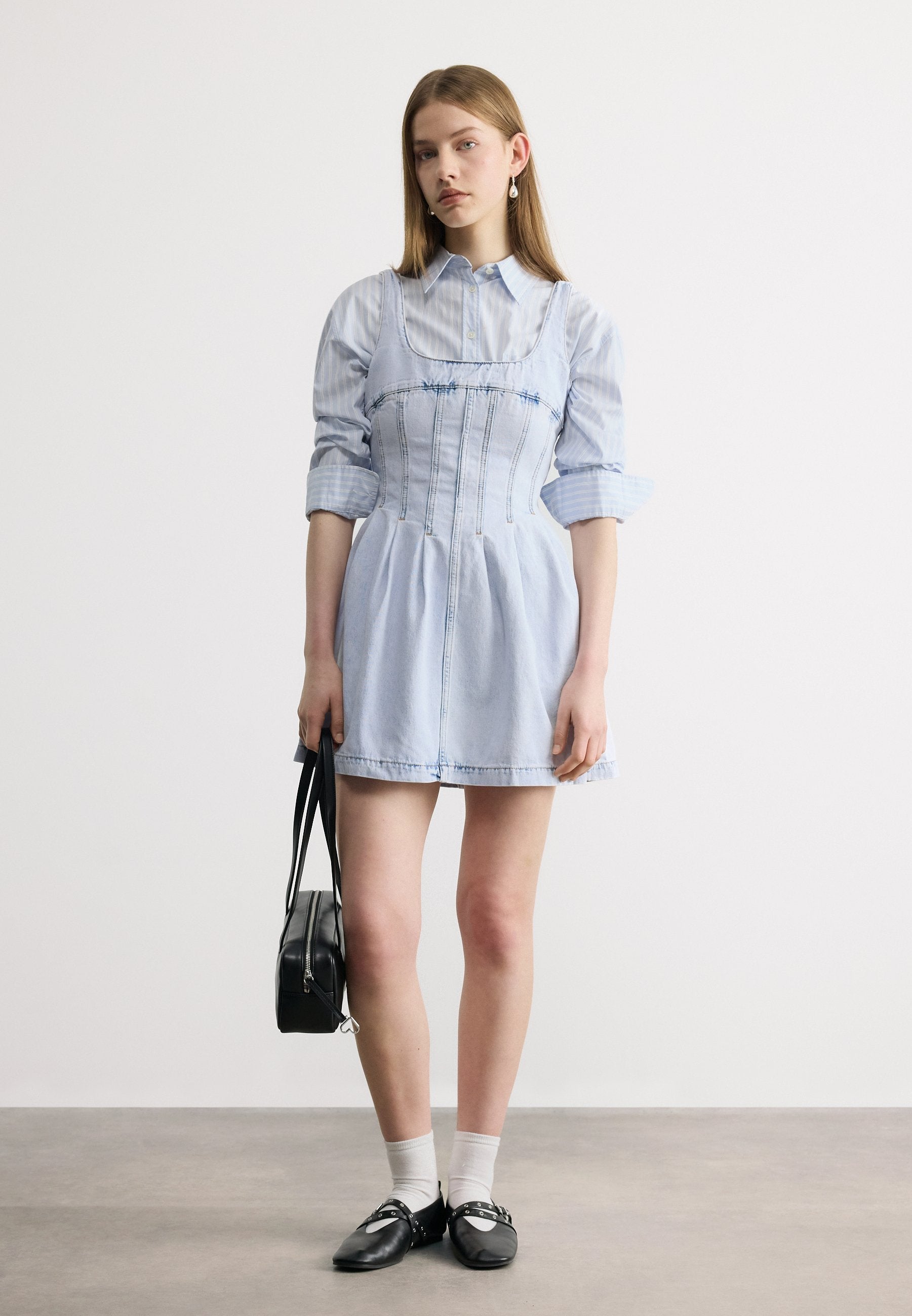 PLEAT SEAM DRESS  - Denim dress - denim light
