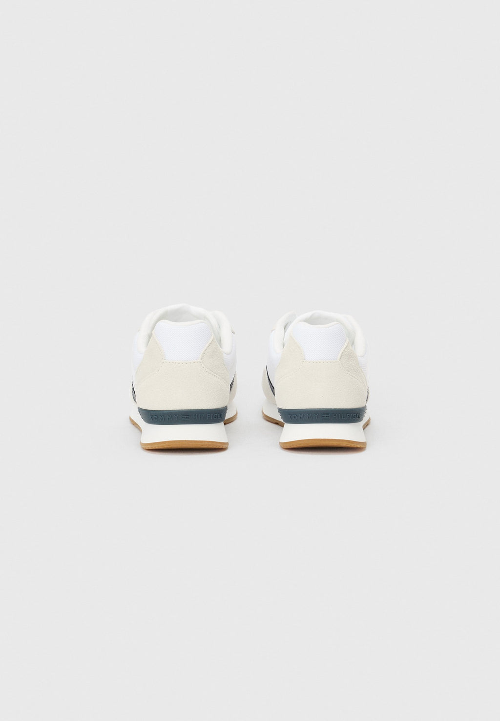 Trainers - white