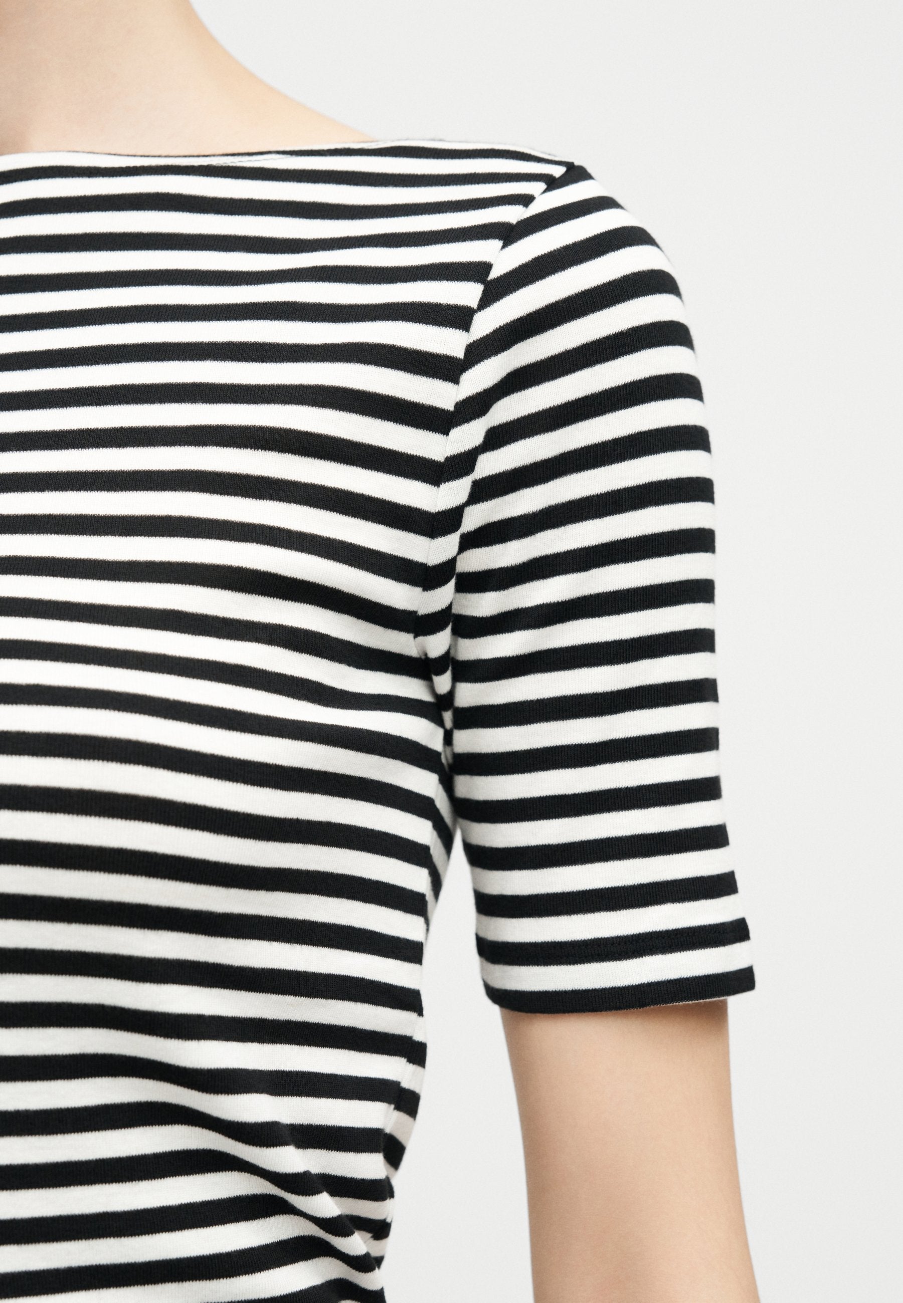 MODERN BOAT - Print T-shirt - black