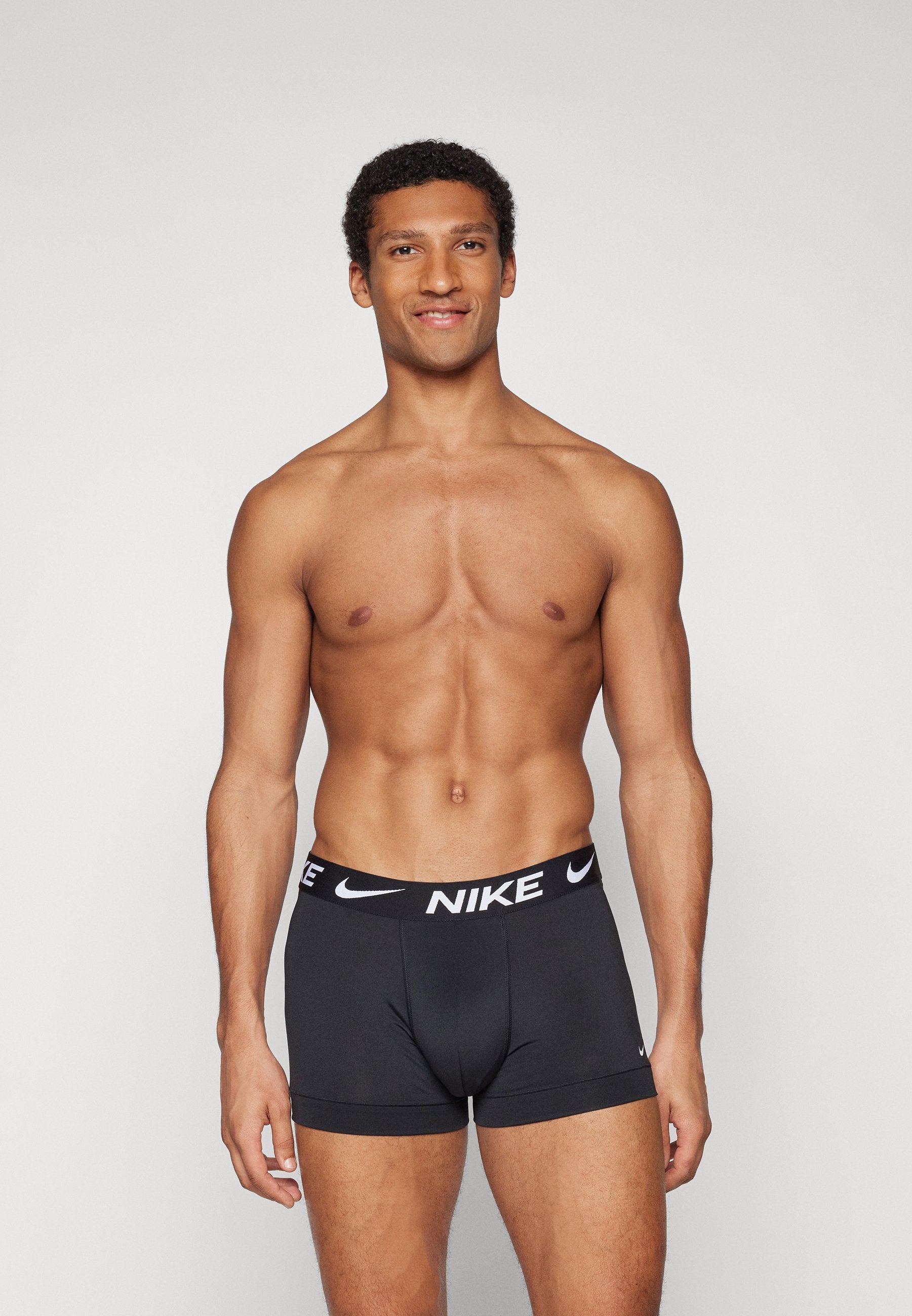 ESSENTIAL TRUNK 3 PACK - Trunks - black