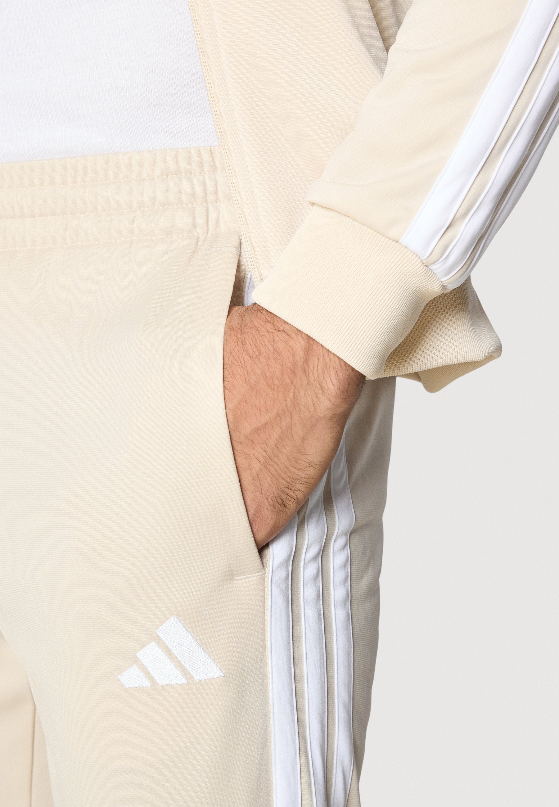 3 STRIPES - Tracksuit - crystal linen/white