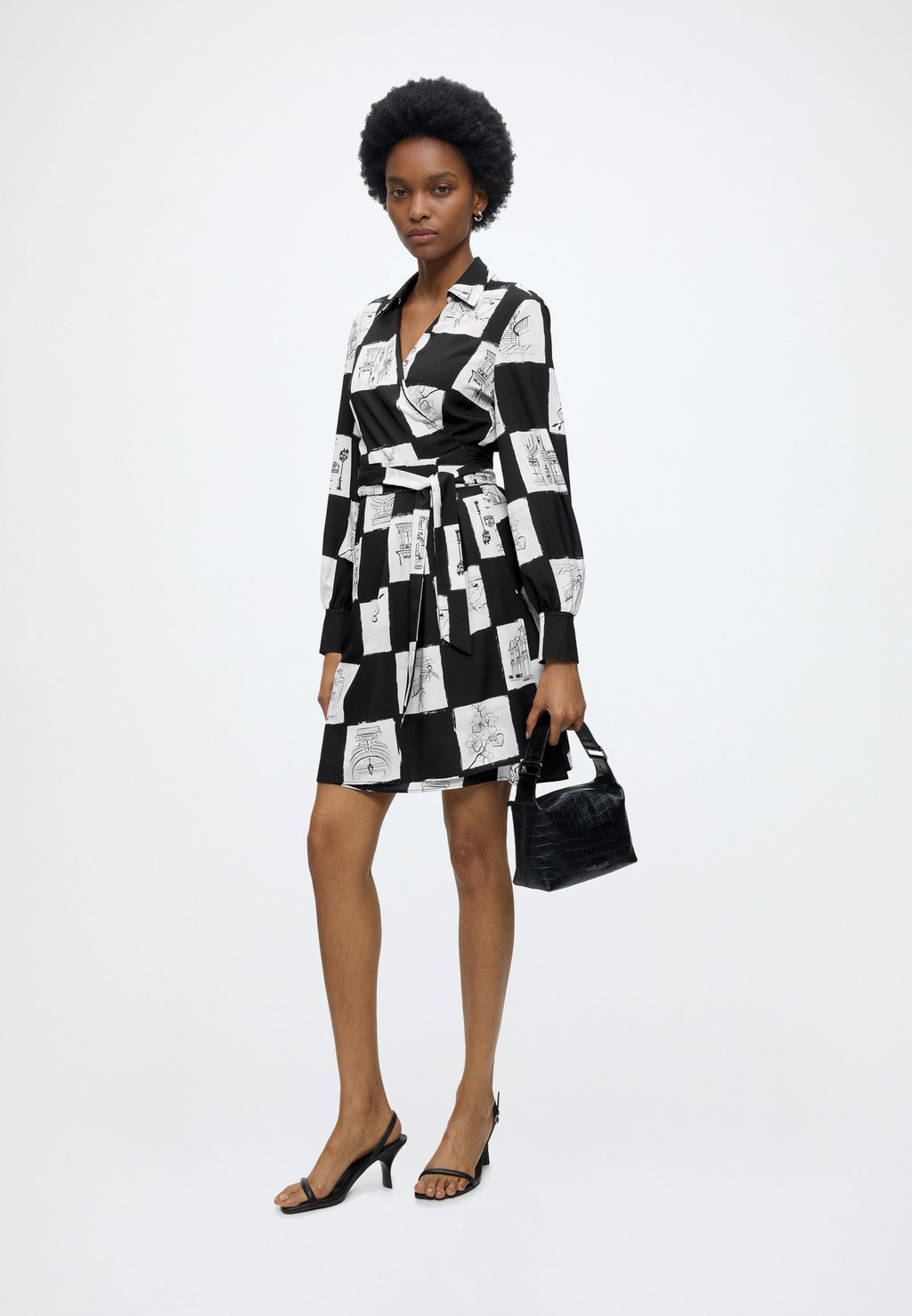 PRINTED FLUID WRAP DRESS - Day dress - sketch checkerboard aop