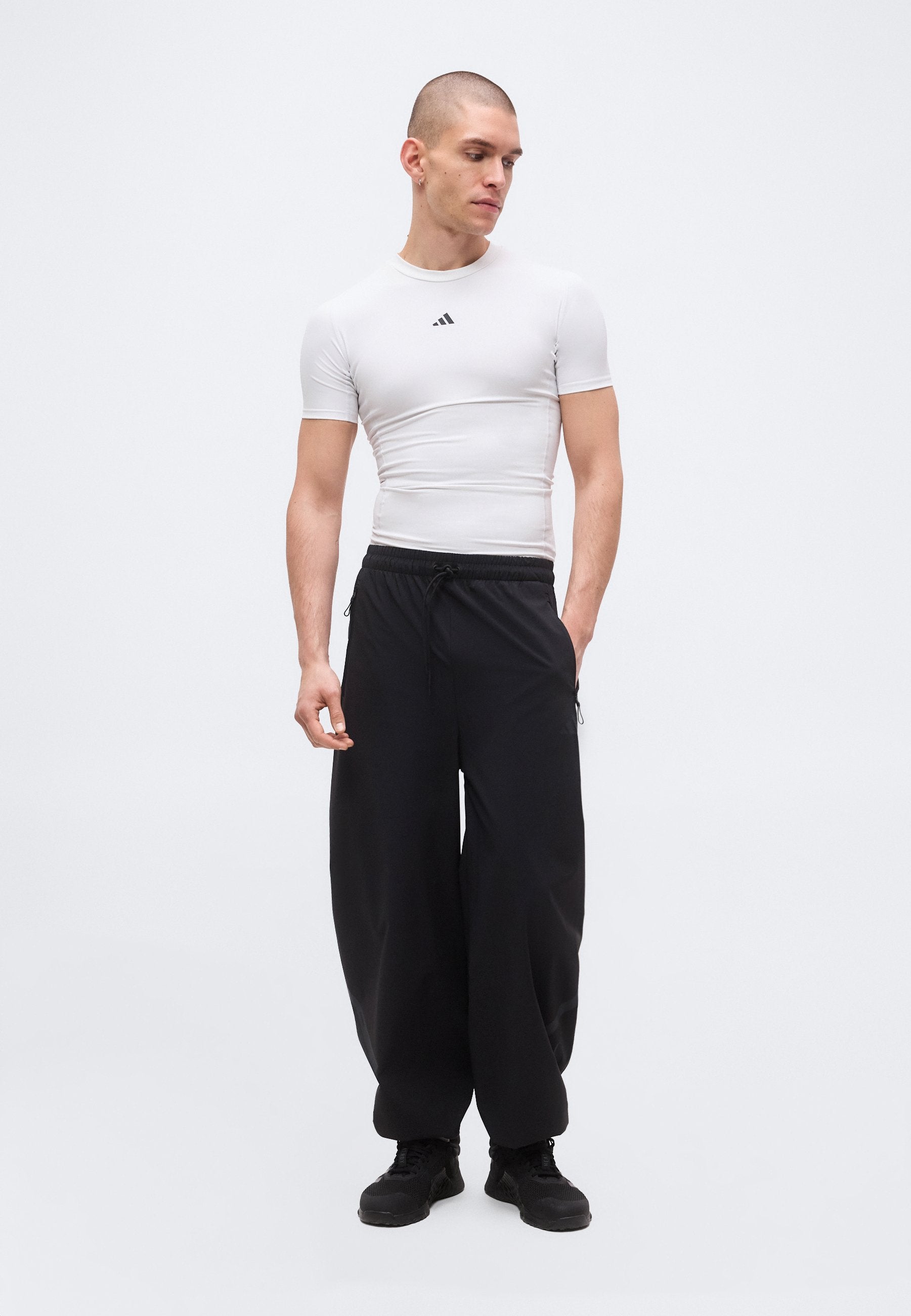 Z.N.E. - Tracksuit bottoms - black