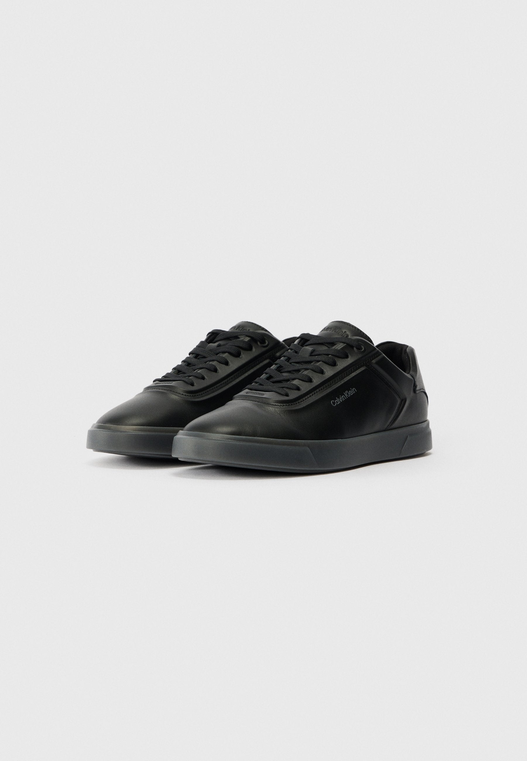 LOW PRO CUPS - Trainers - triple black