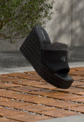 Heeled mules - black