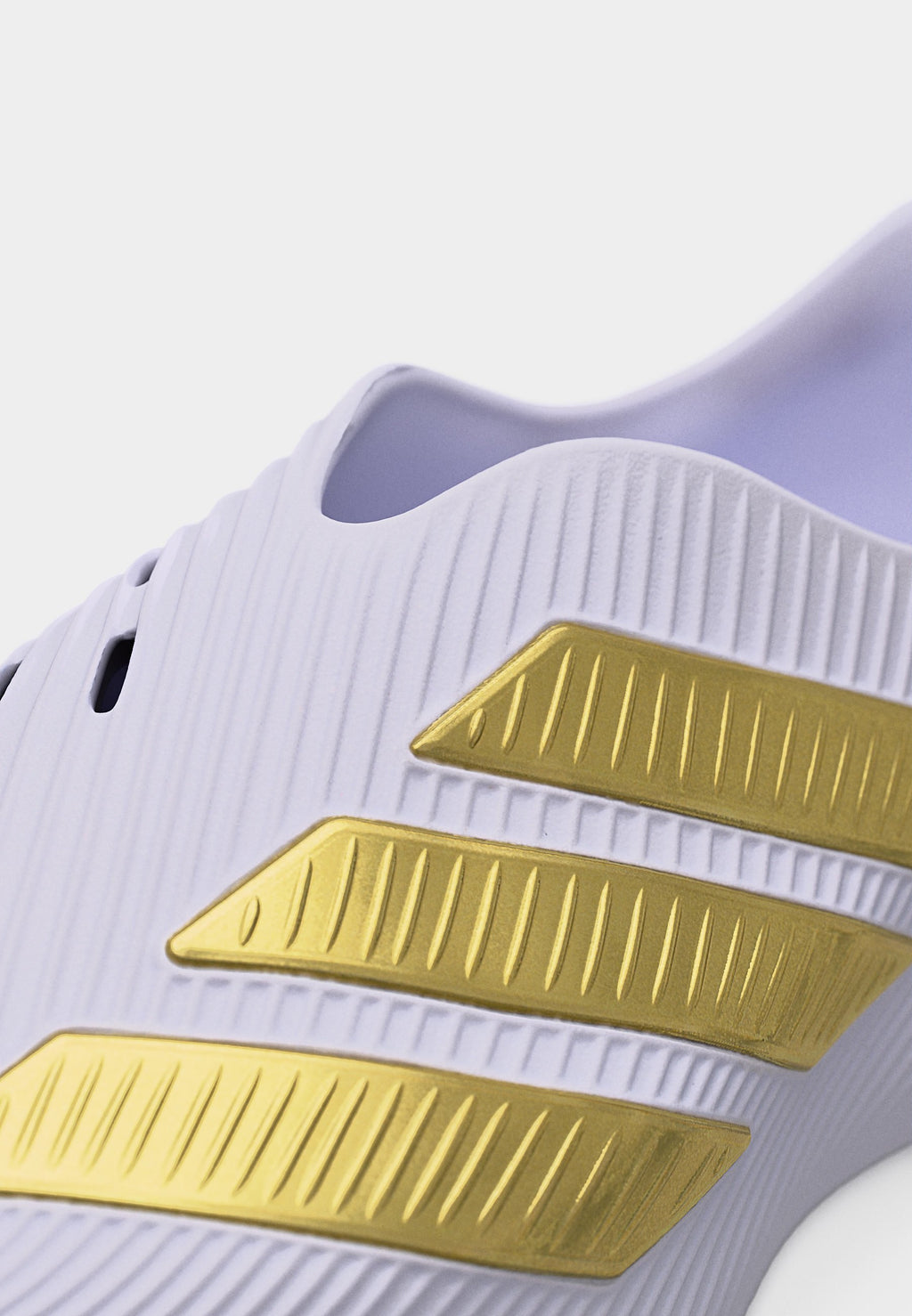 PURECHILL - Training shoe - footwear white/gold-coloured metallic/core black