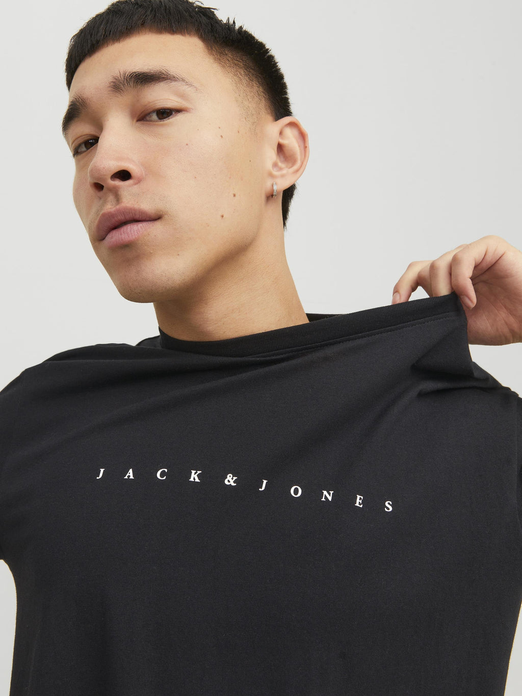 JJESTAR JJ TEE SS NOOS - Print T-shirt - black