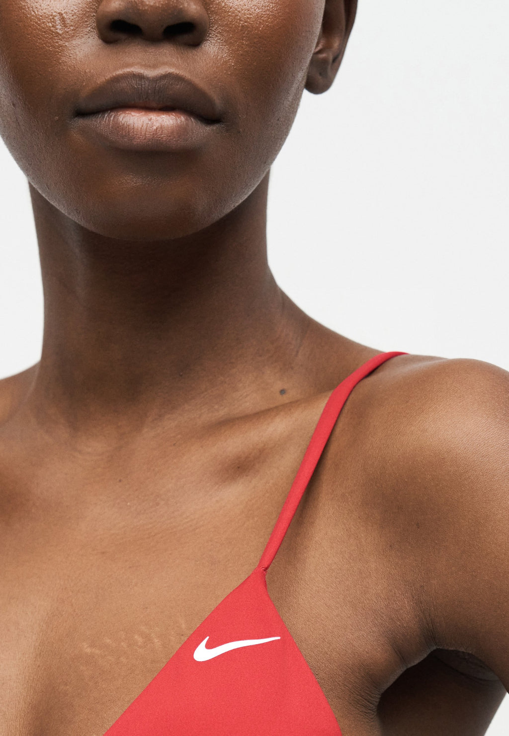 ESSENTIAL TRIANGLE - Bikini top - gym red