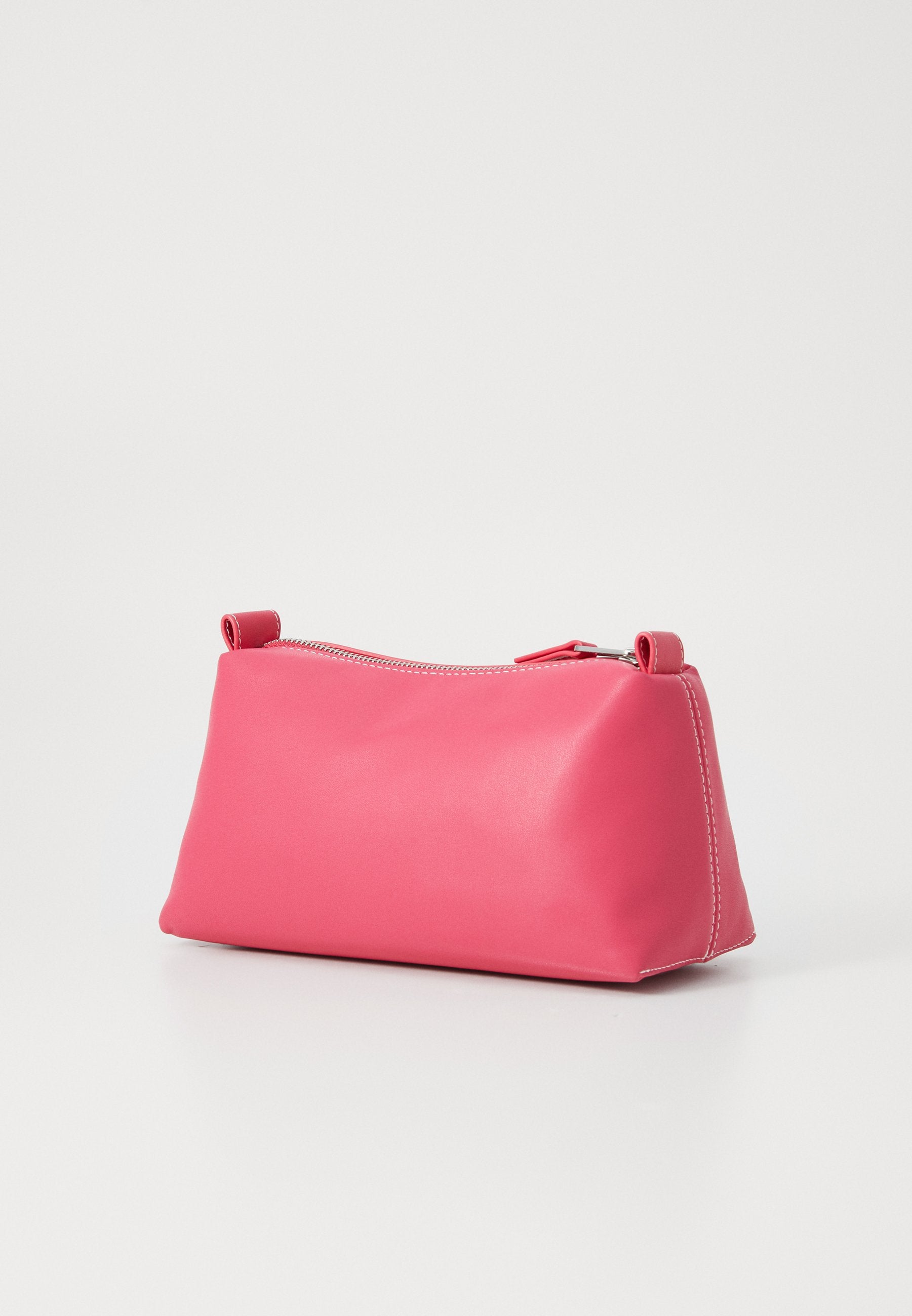 COOL VANITY BAG - Wash bag - vintage cerise