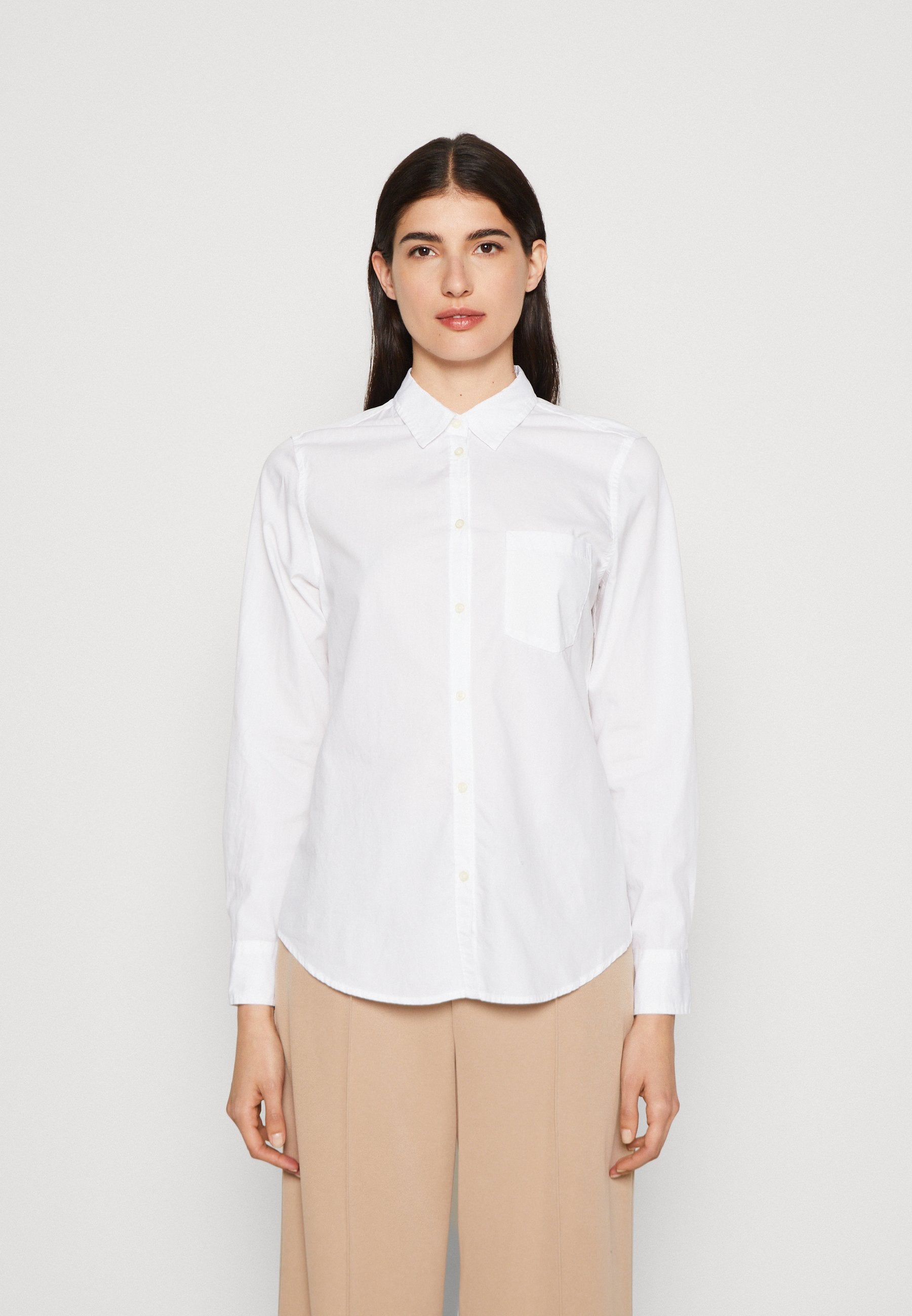 CLASSIC SHIRT - Button-down blouse - optic white