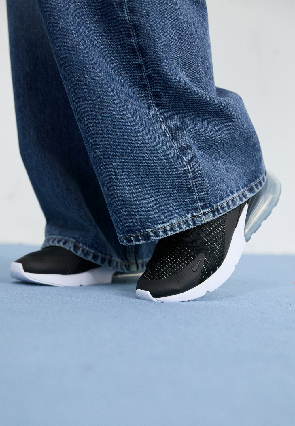 AIR MAX 270 - Trainers - black/metallic silver-coloured/white