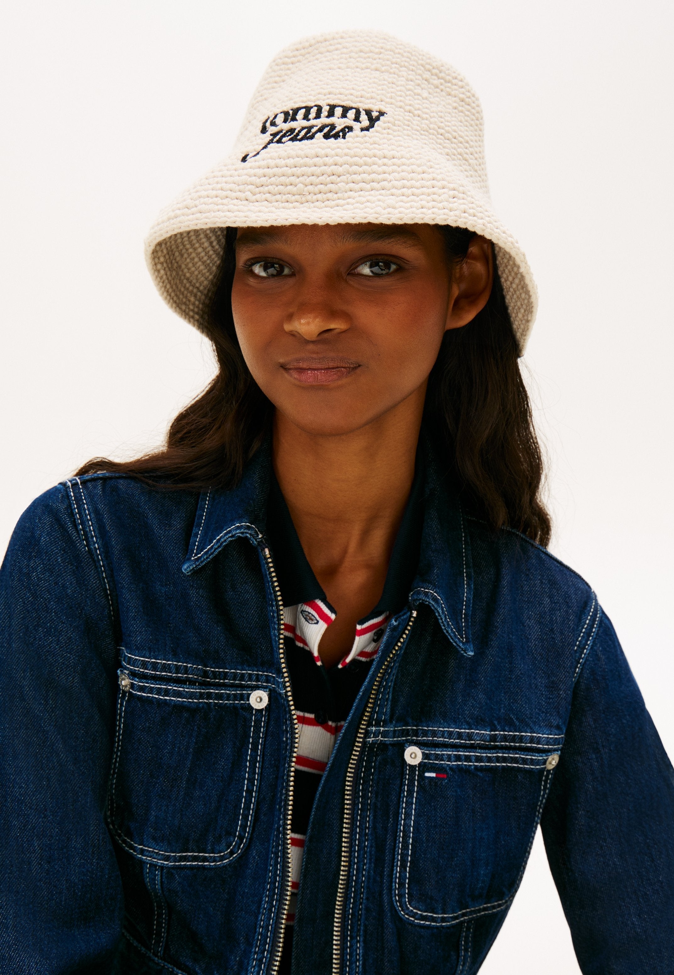 CROCHET LOGO EMBROIDERY BUCKET HAT - Hat - newsprint
