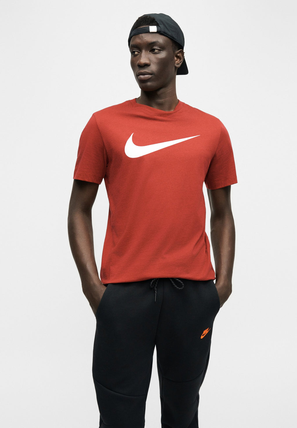 Tracksuit bottoms - black/hyper crimson