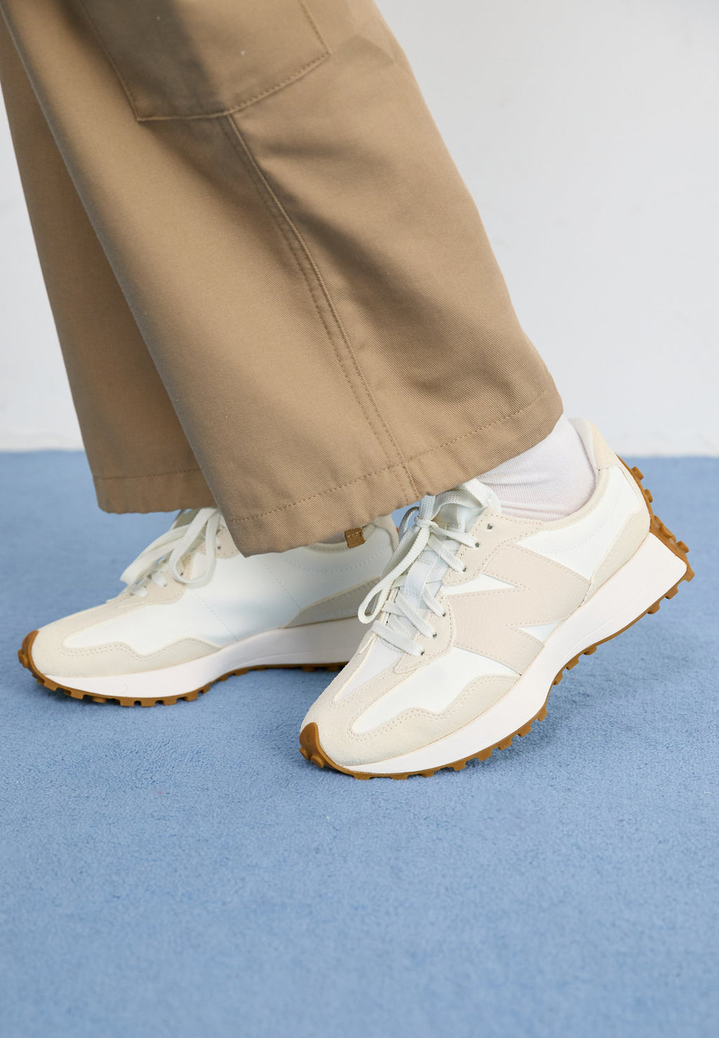 WS327 - Trainers - linen