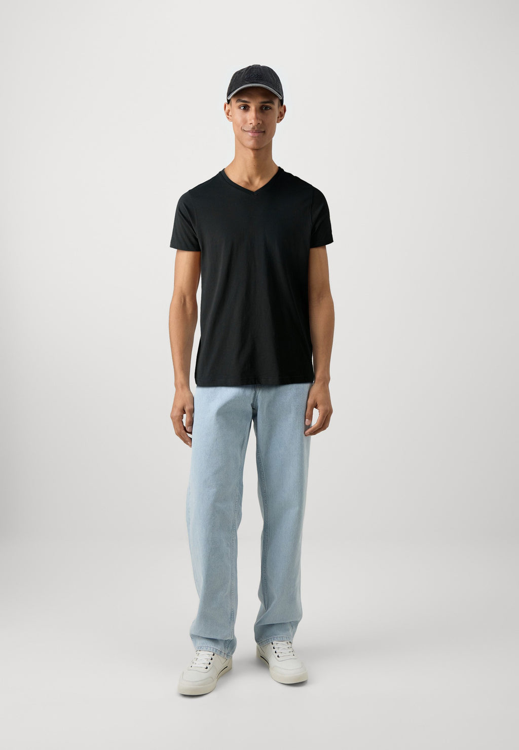 V NECK 2 PACK - Basic T-shirt - black