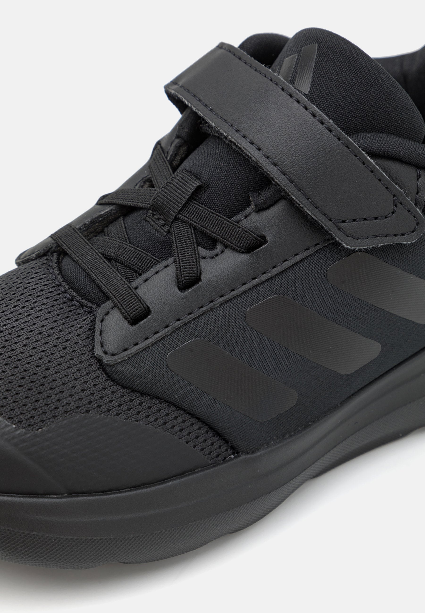TENSAUR RUN 3.0 UNISEX - Road running shoes - core black