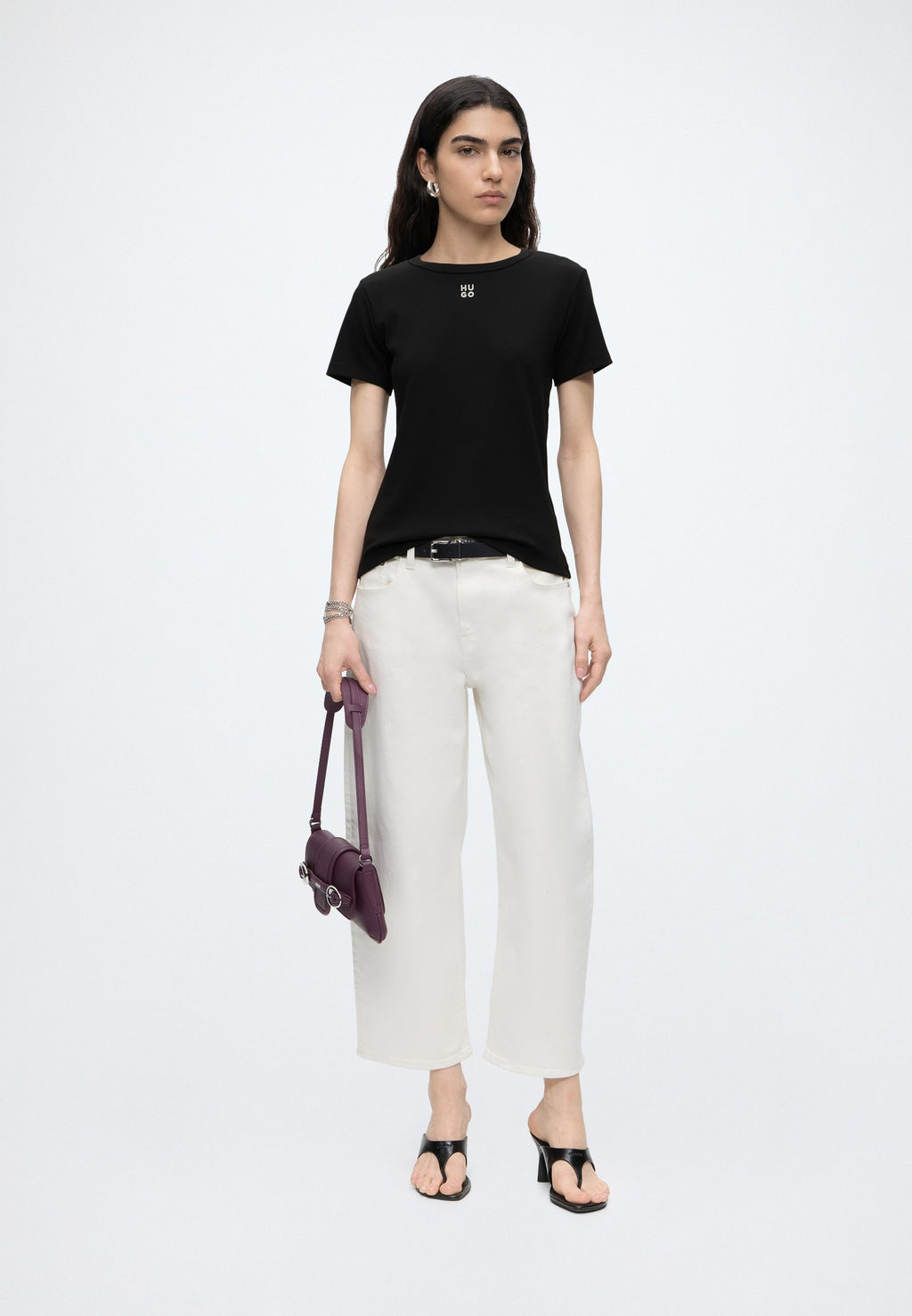DELORIS - Basic T-shirt - black