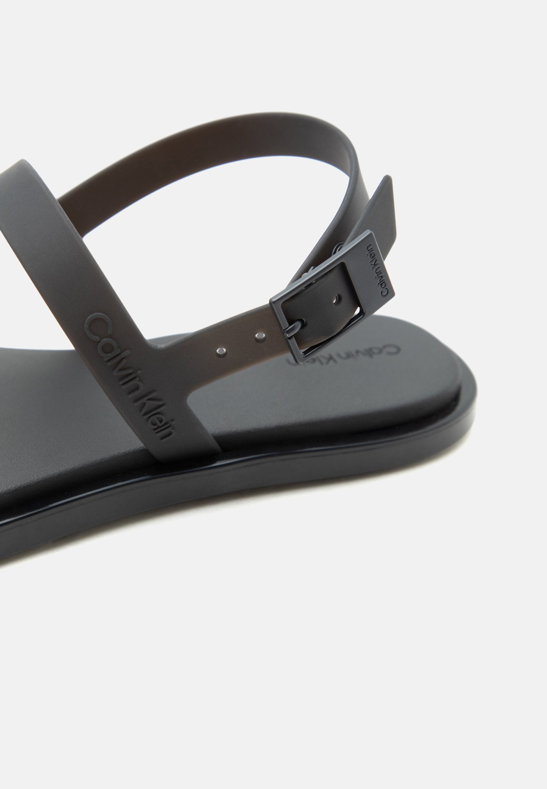 Pool slides - triple black