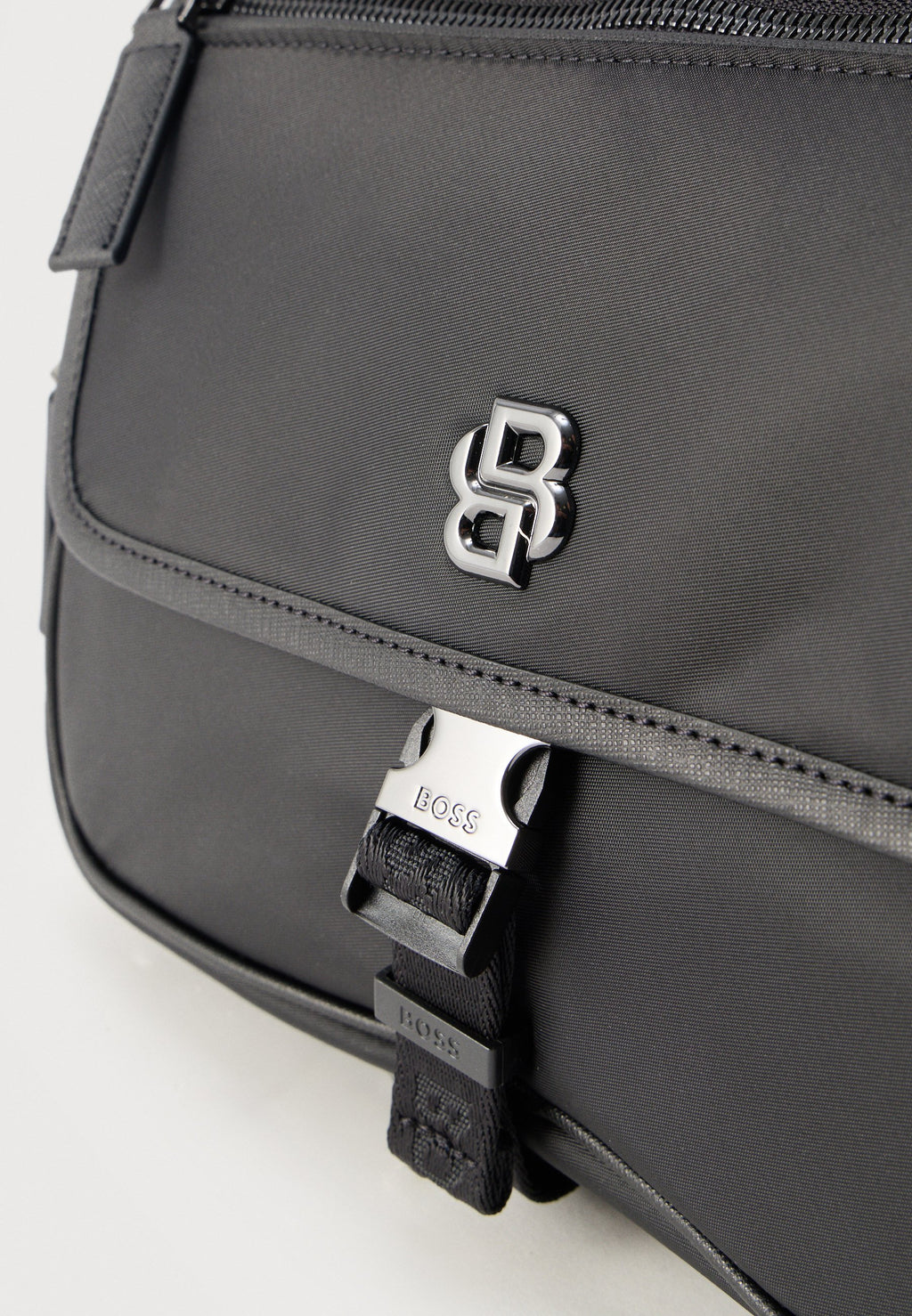 MESSENGER - Cross body bag - black
